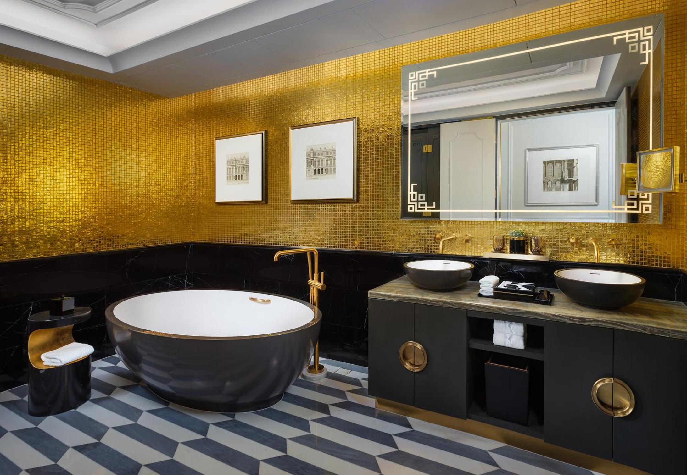 Ikonik suite photo 2