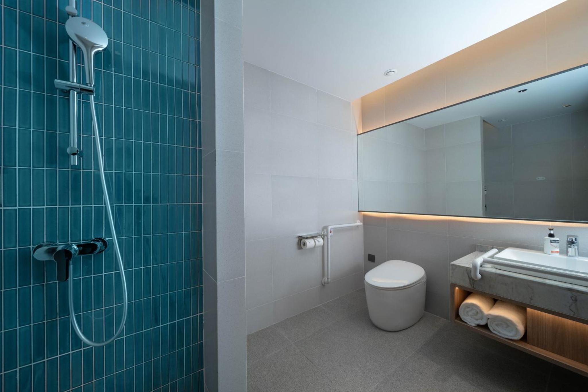 Standard King Room - Disability Access