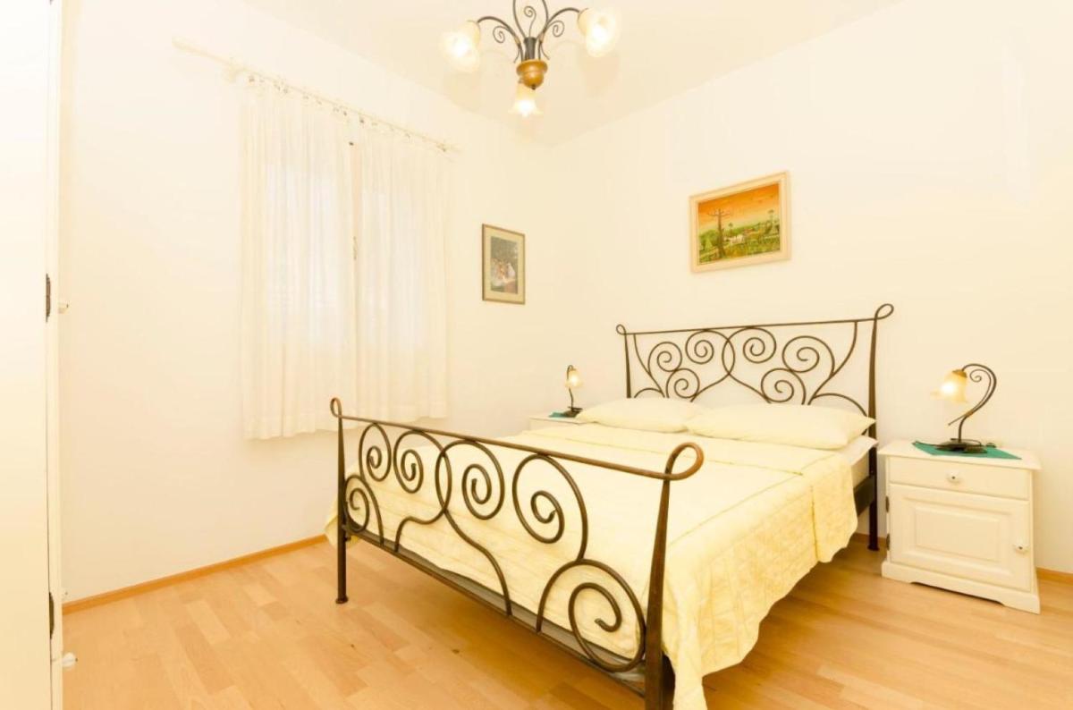 Apartment 1