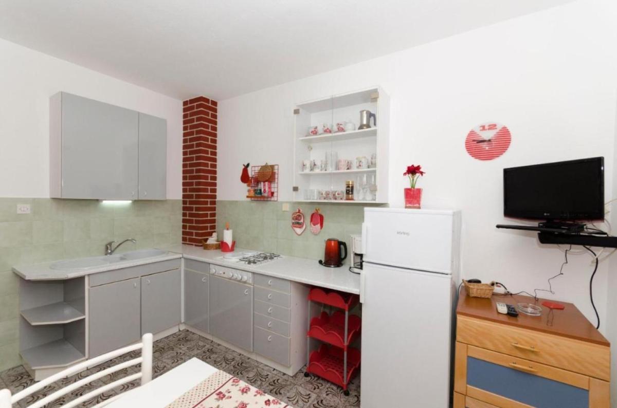 Apartment 2