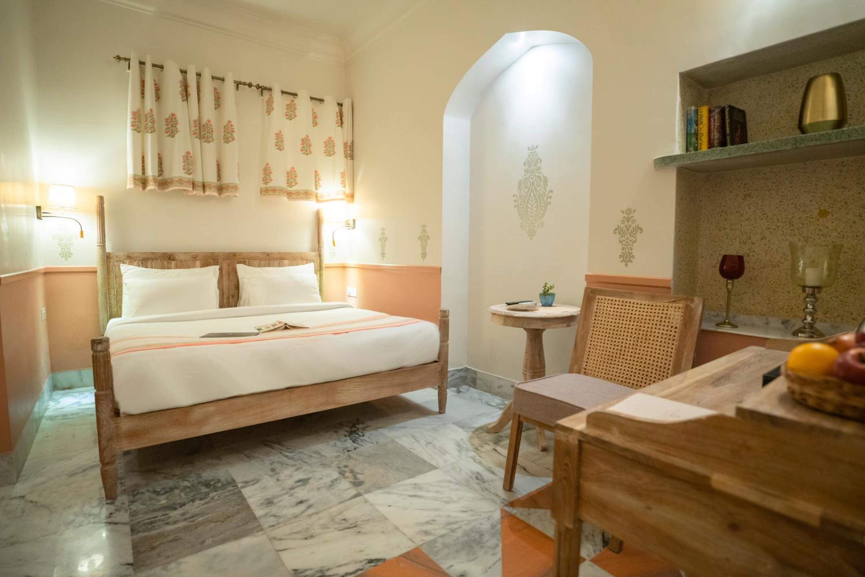 Deluxe Room - Photo 10