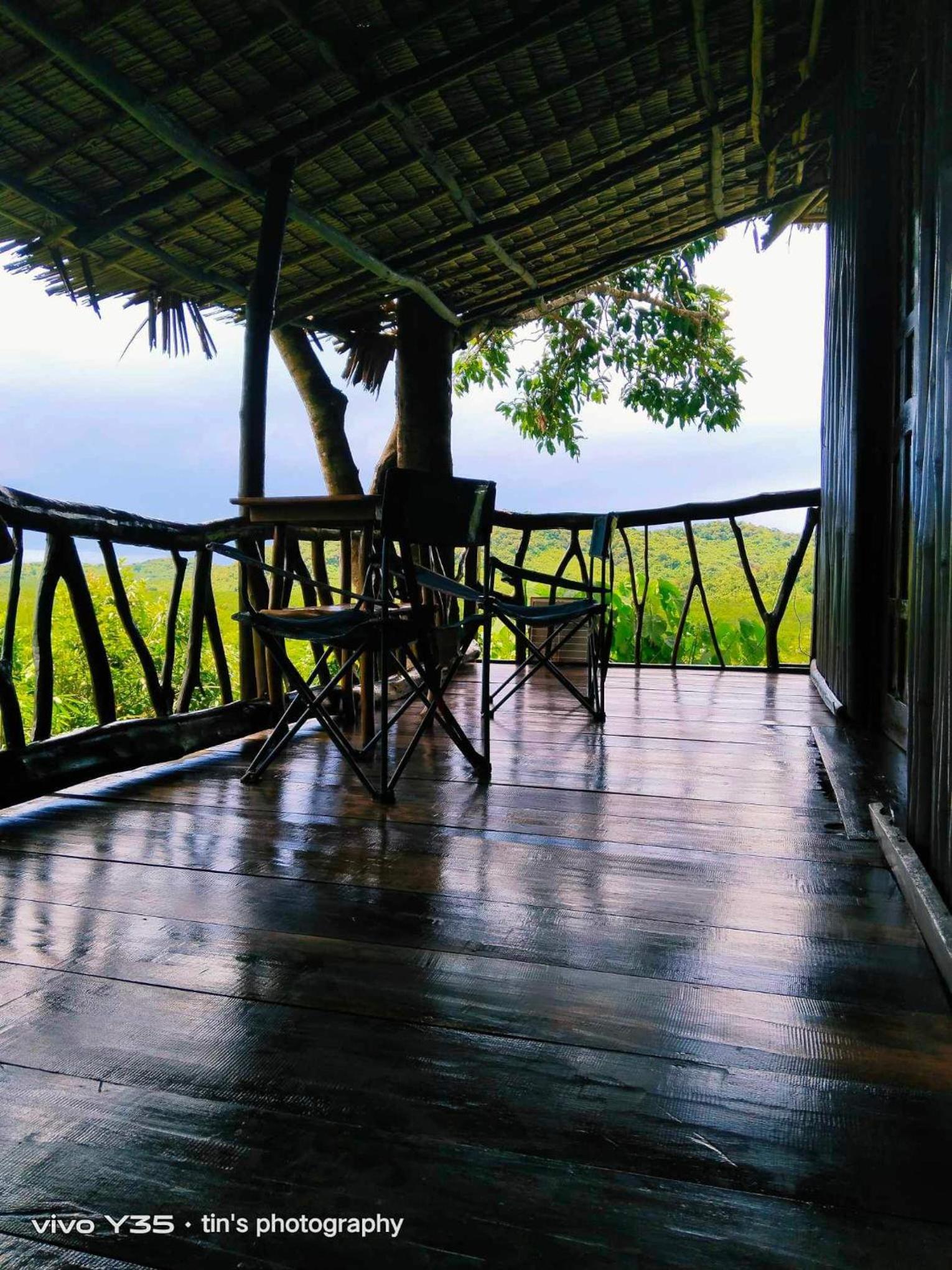 Deluxe Double Room with Balcony and Sea View - Photo 8