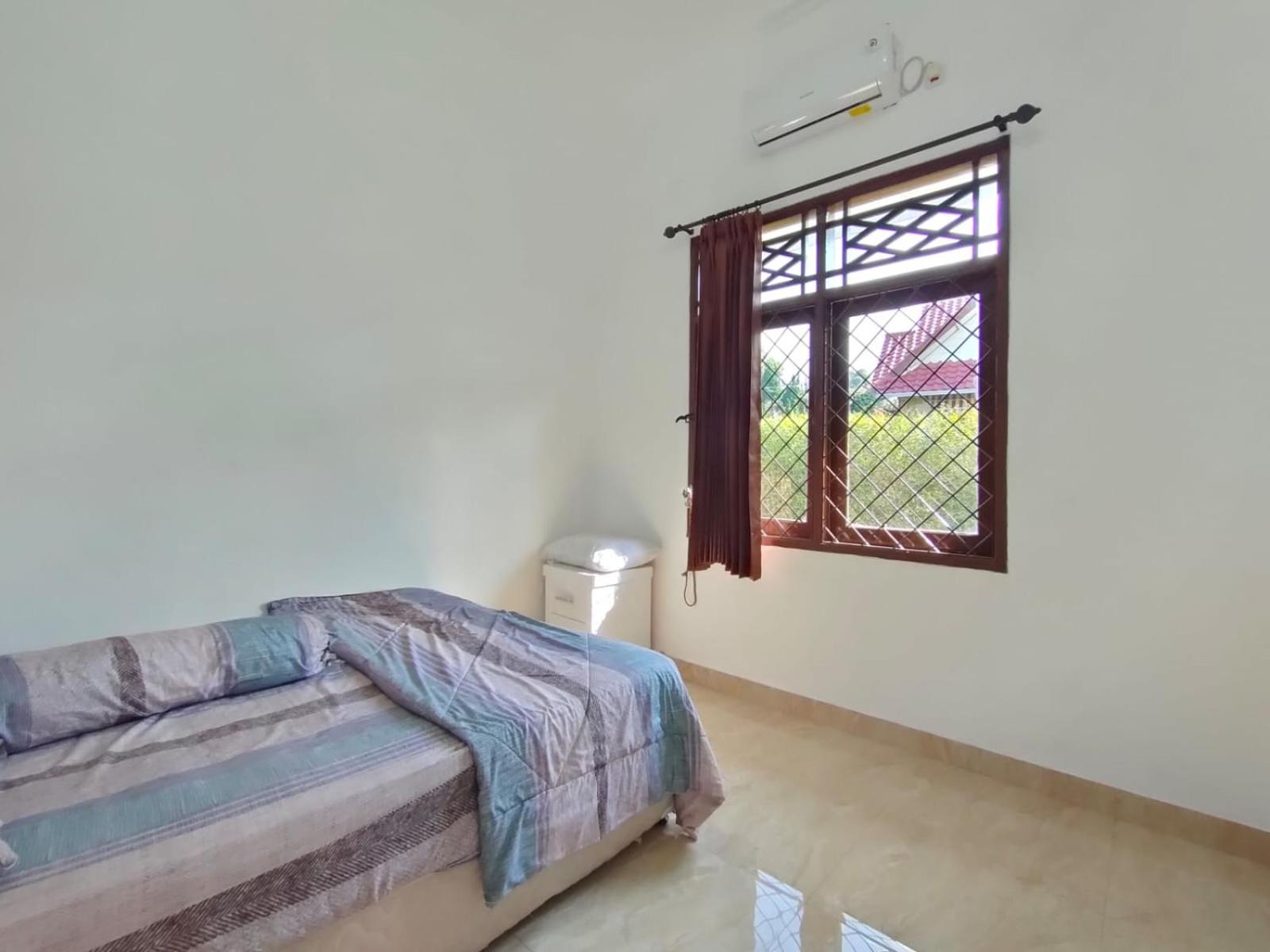Three-Bedroom Villa photo 1