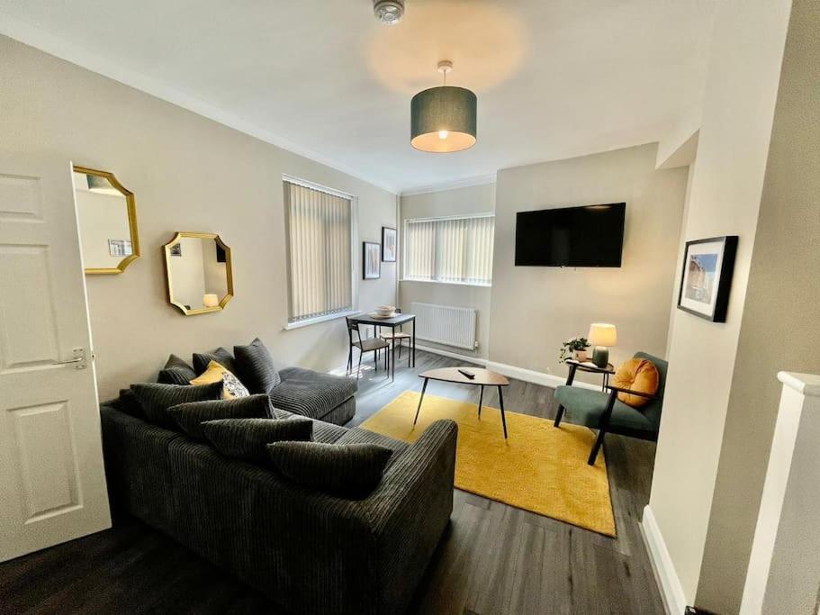 Four-Bedroom House photo 1