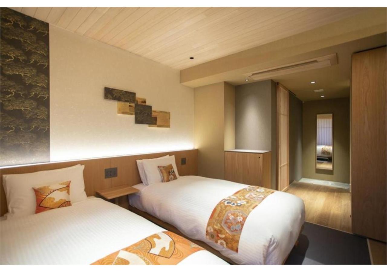 Comfort Twin Room with Bath - Non-Smoking - Basement