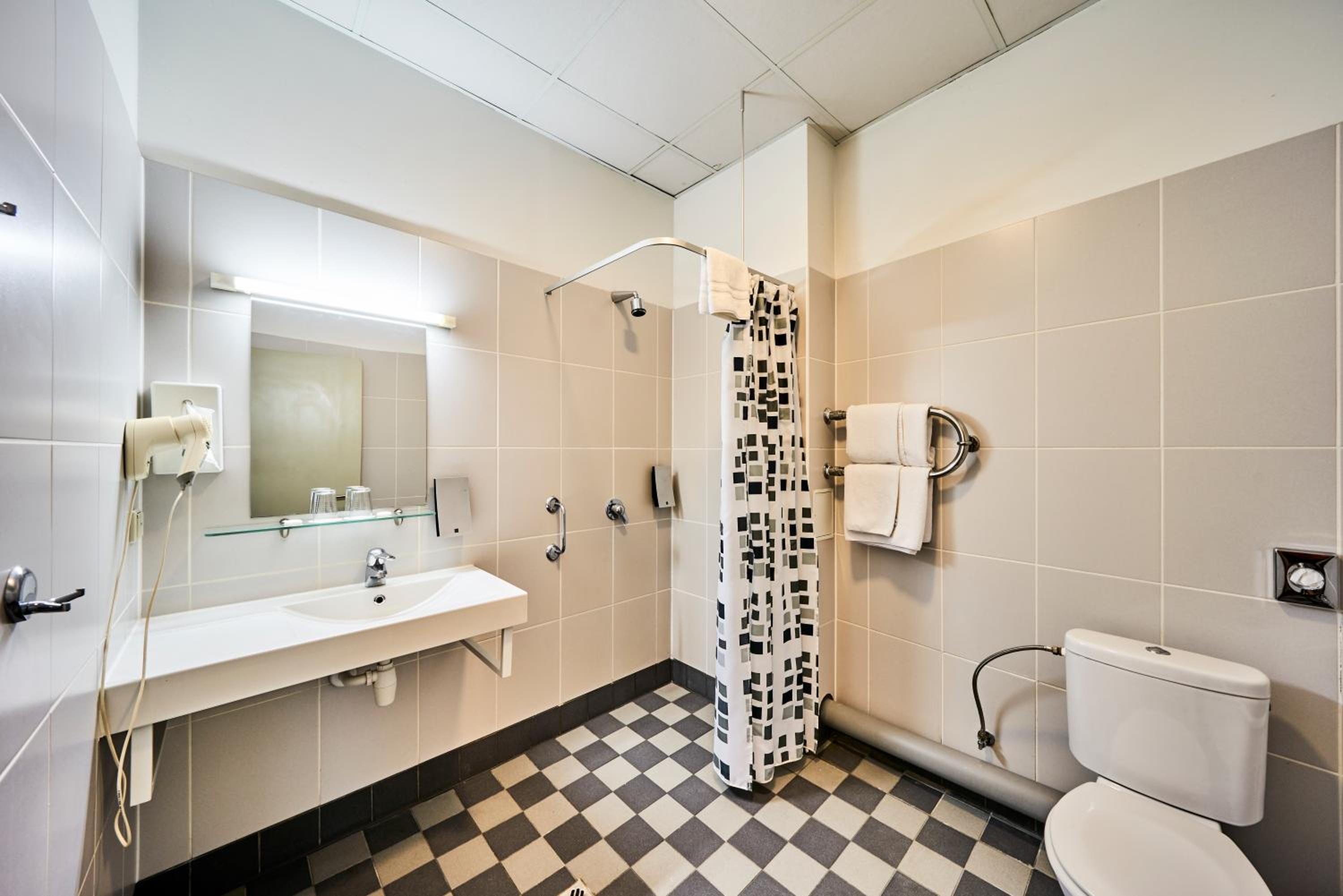 Standard Double Or Twin Room photo 3