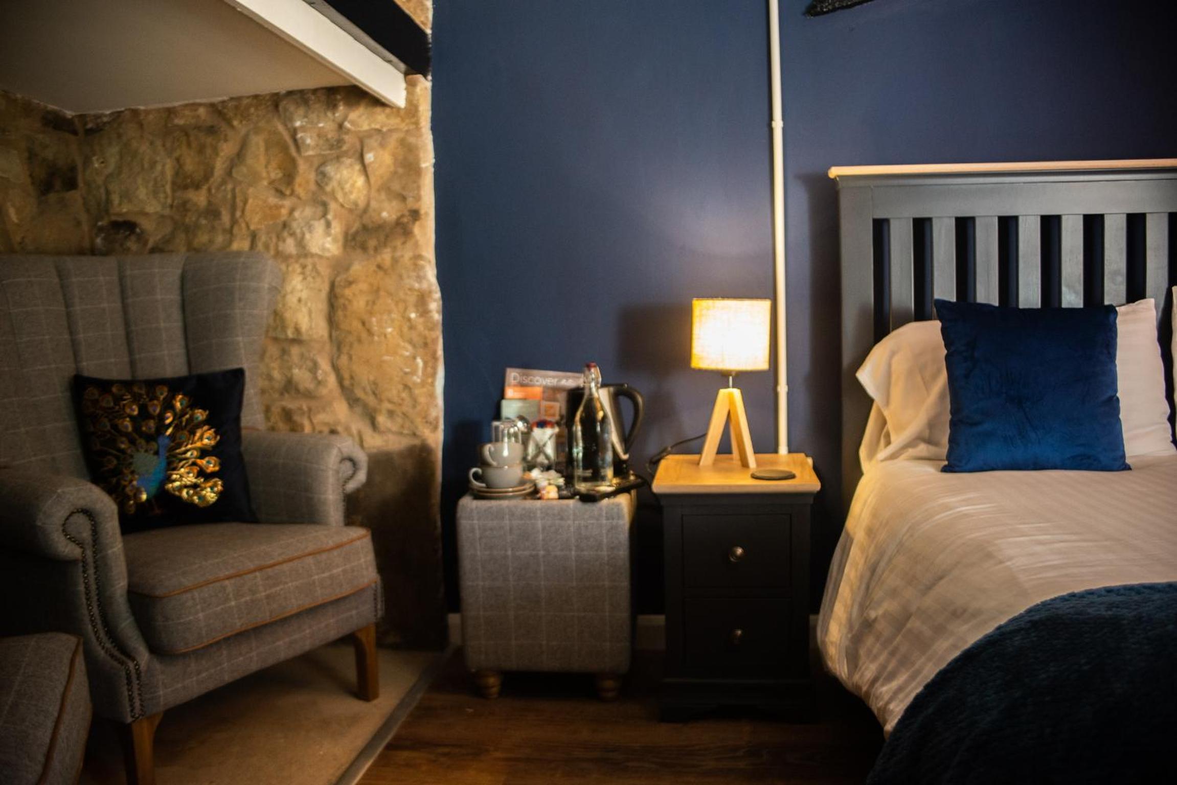 Deluxe King Room - Photo 3