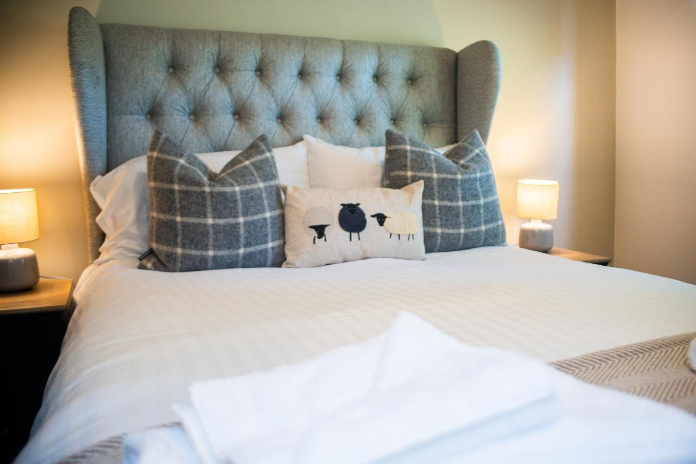 Deluxe King Room photo 2