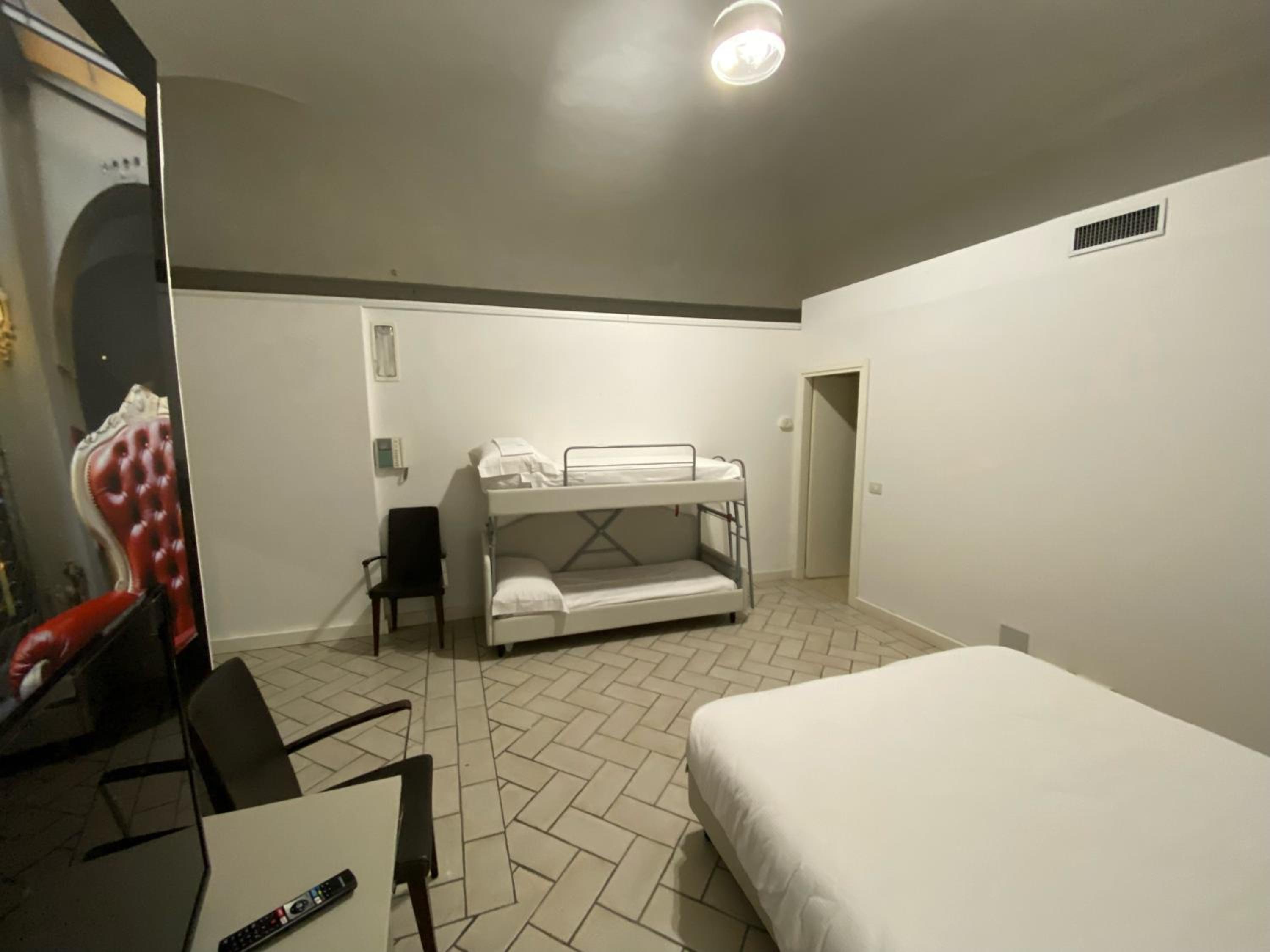 Family Double Room photo 1