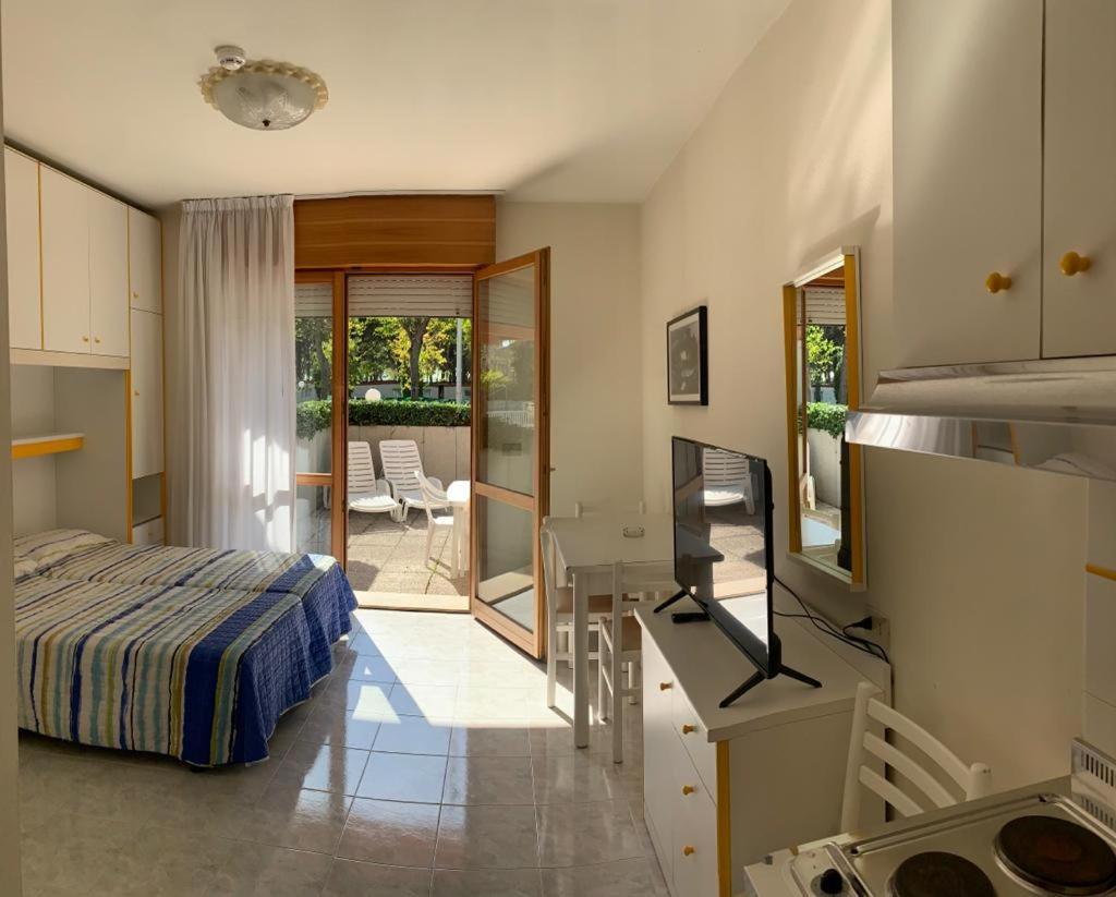 Studio with Terrace