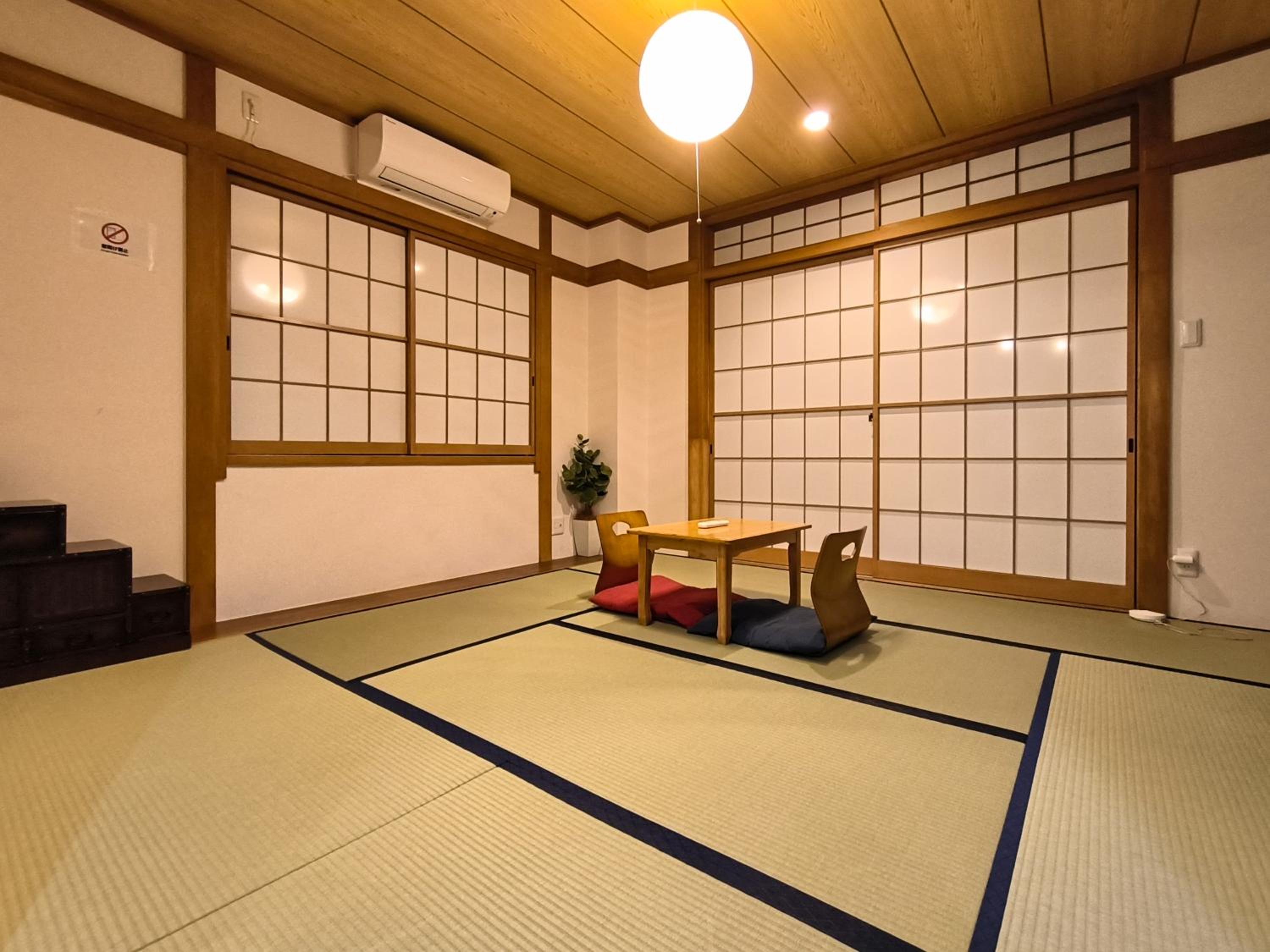 Japanese-Style Room