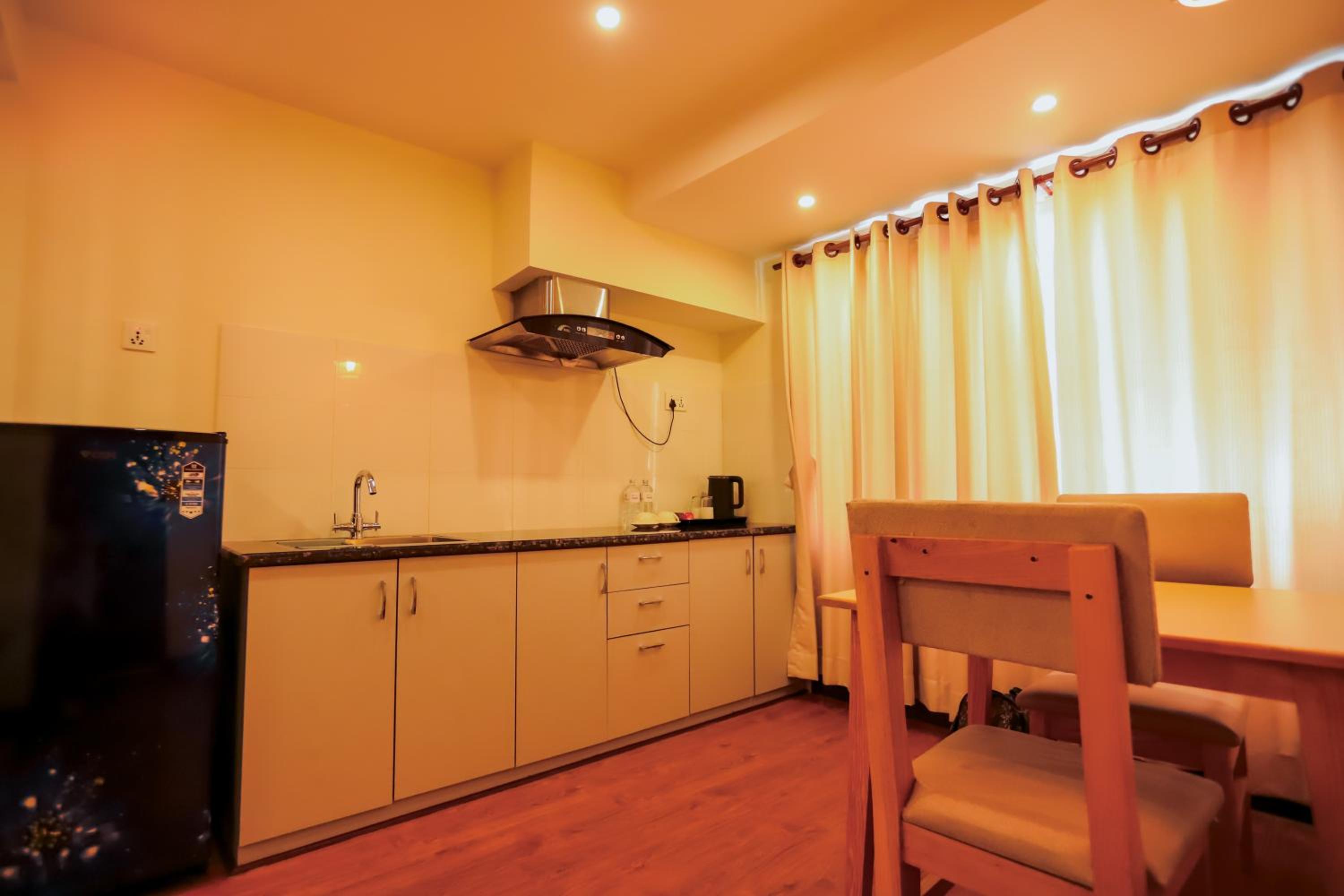 Studio Apartment - Photo 10