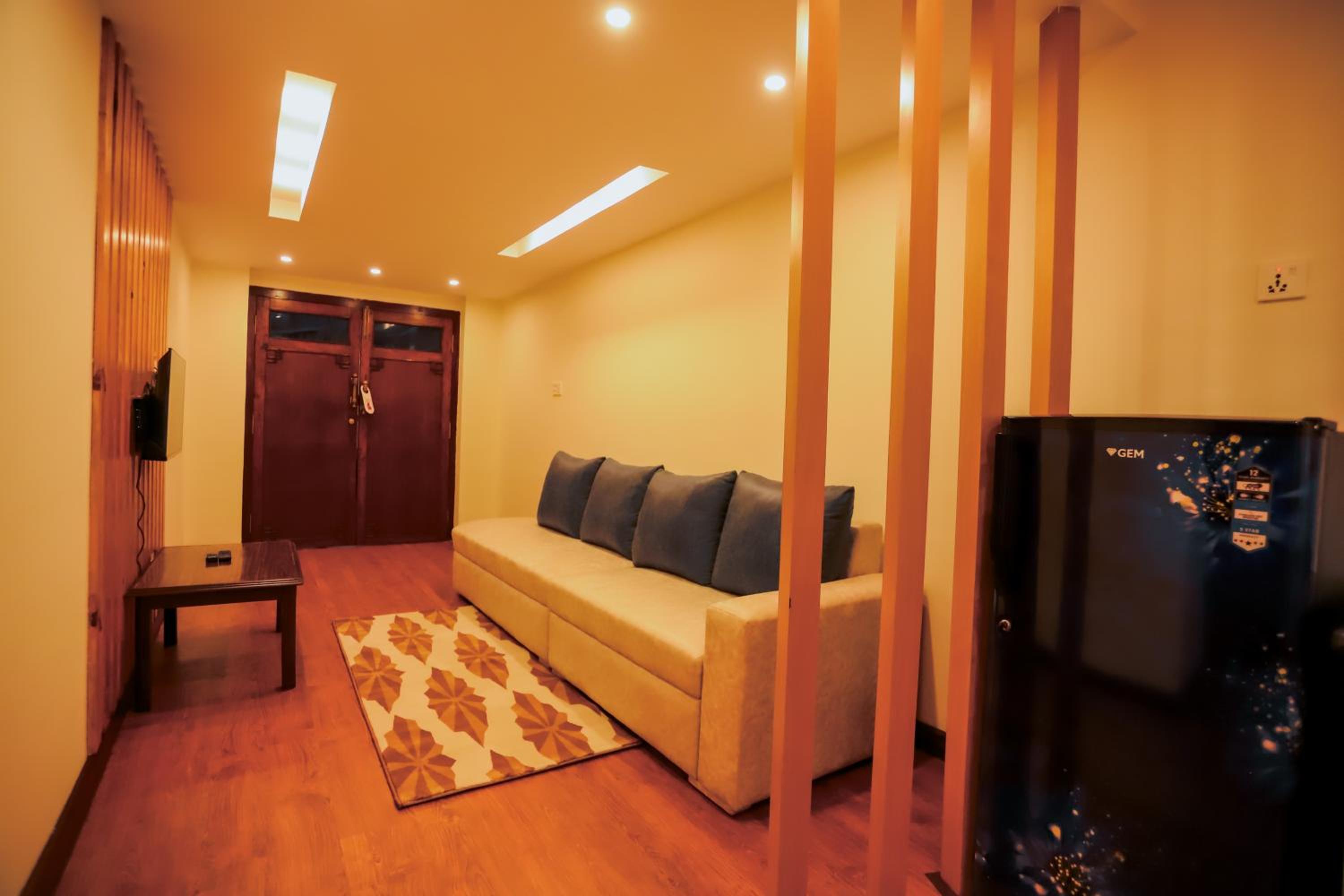 Studio Apartment - Photo 9