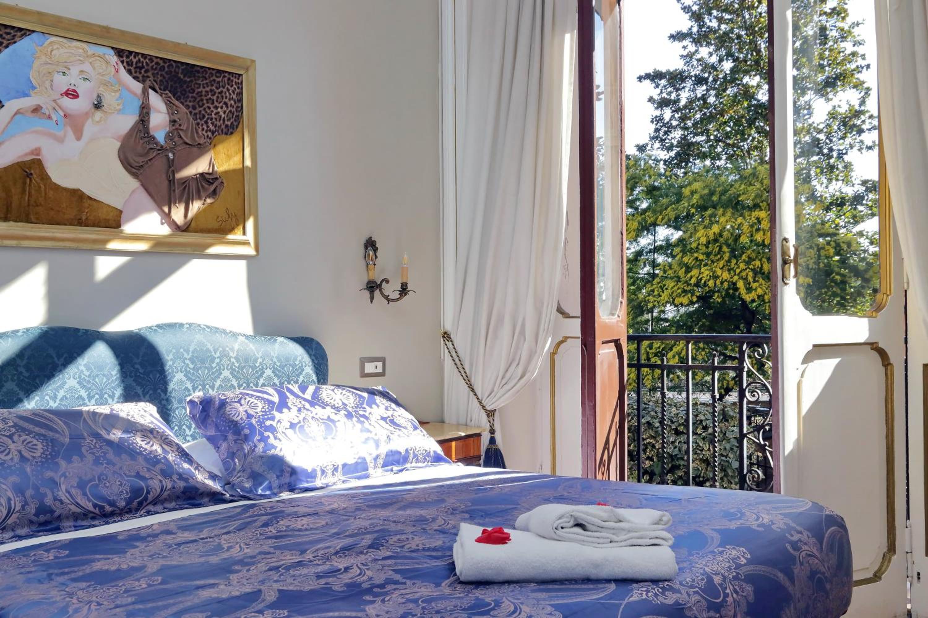 Luxury Triple Room photo 3