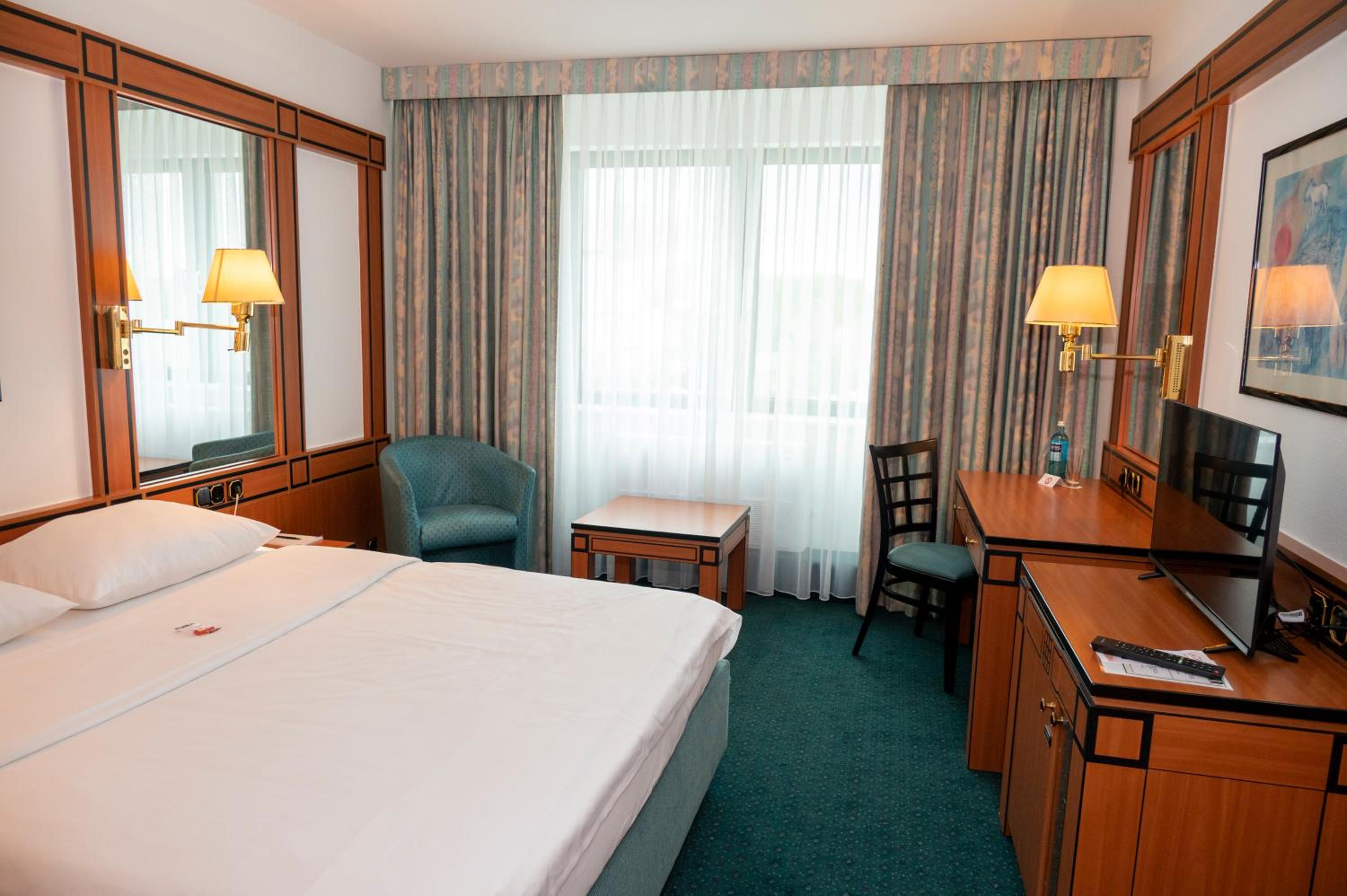 Standard Double Room - Photo 4