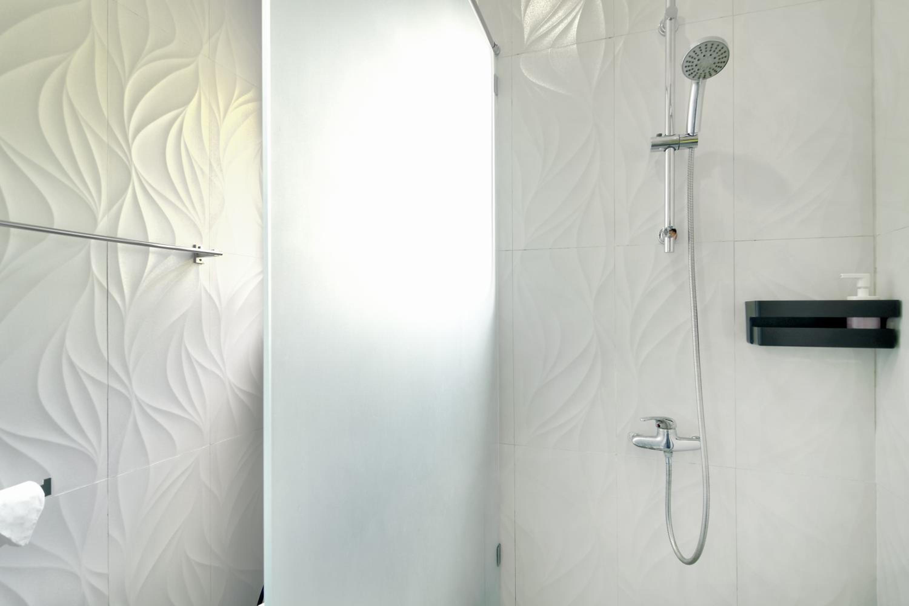 Deluxe Double Room with Terrace - Photo 6