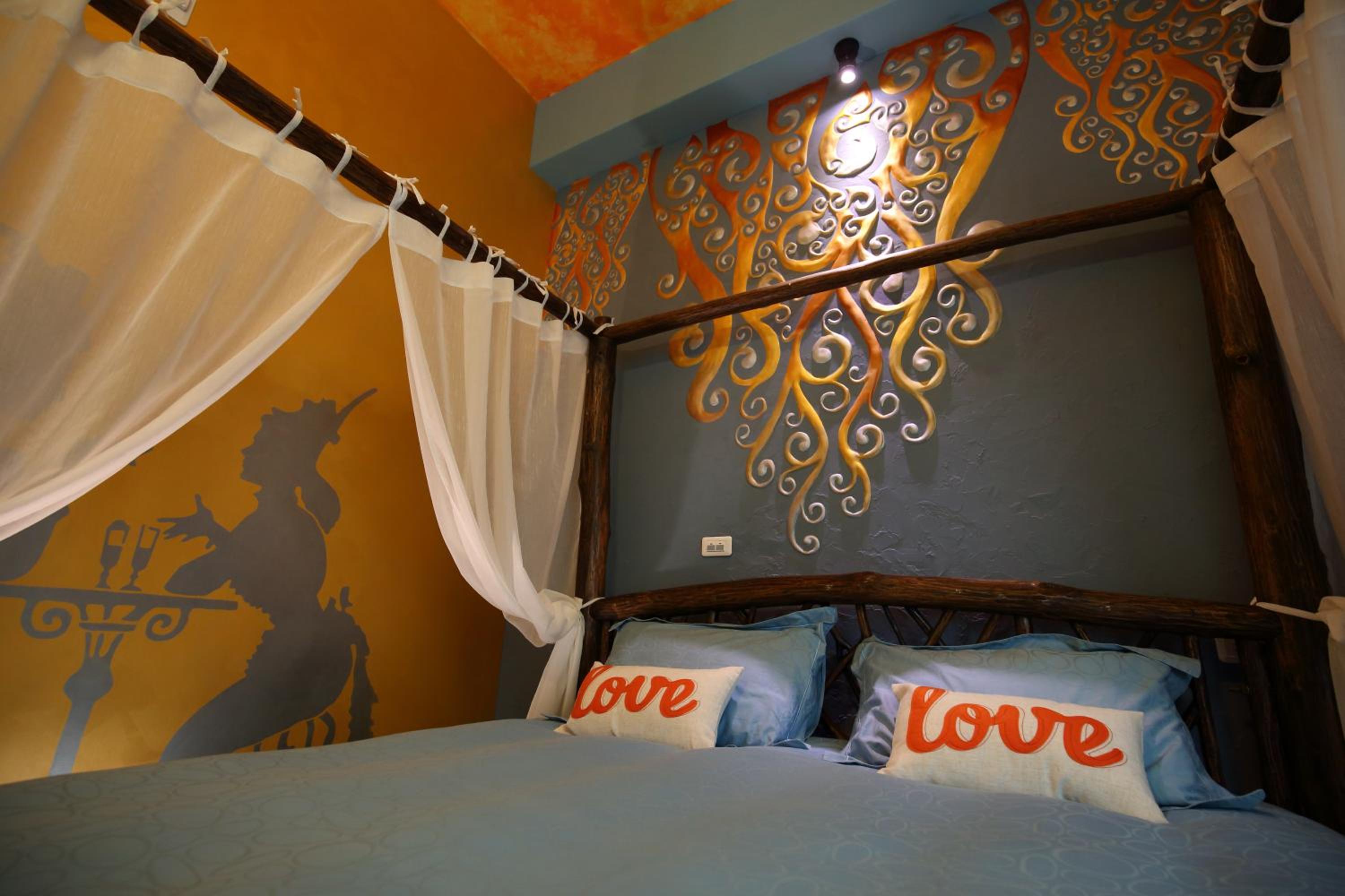 Double Room - Photo 3