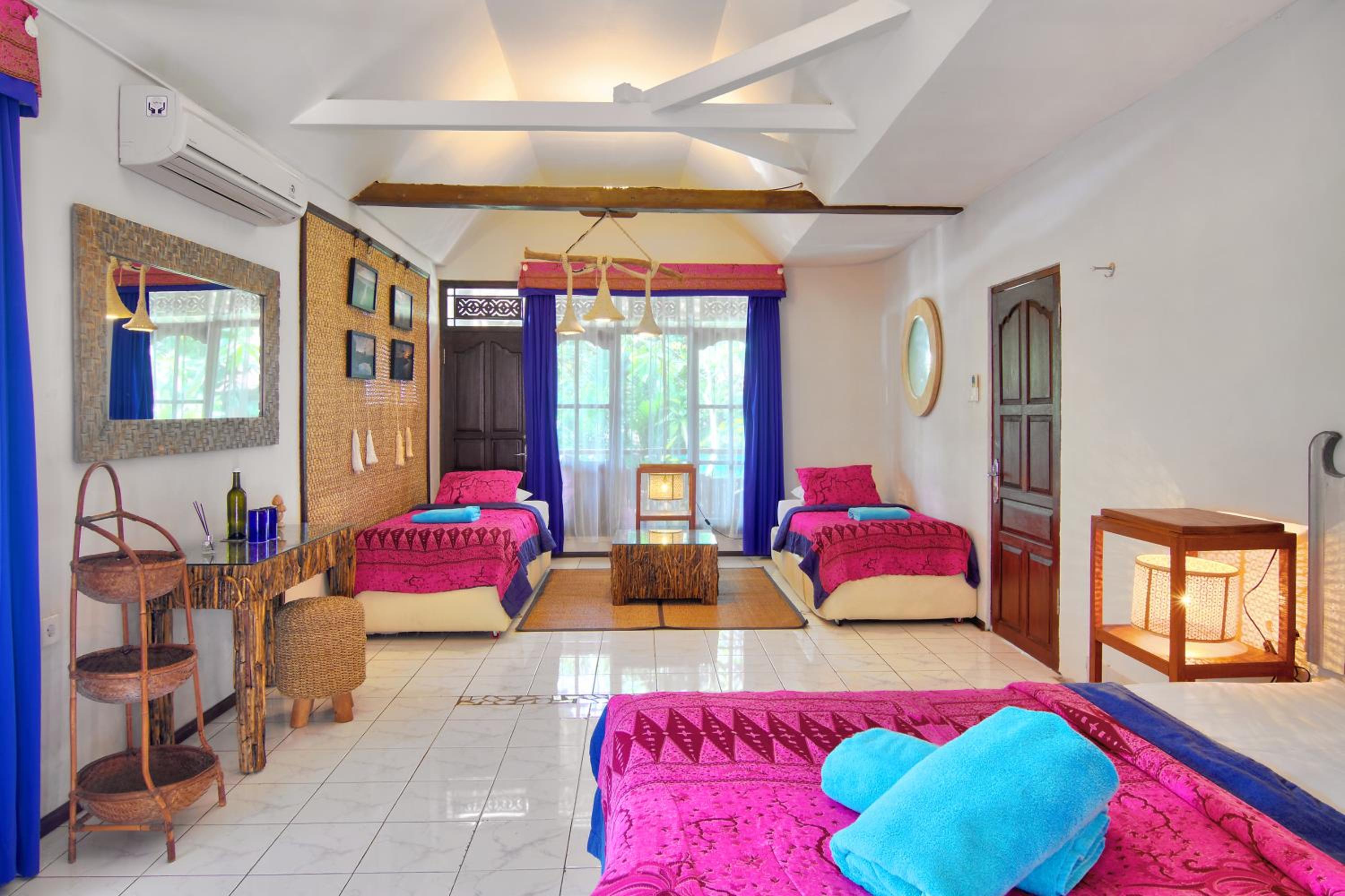 Quadruple Room with Terrace - Photo 1