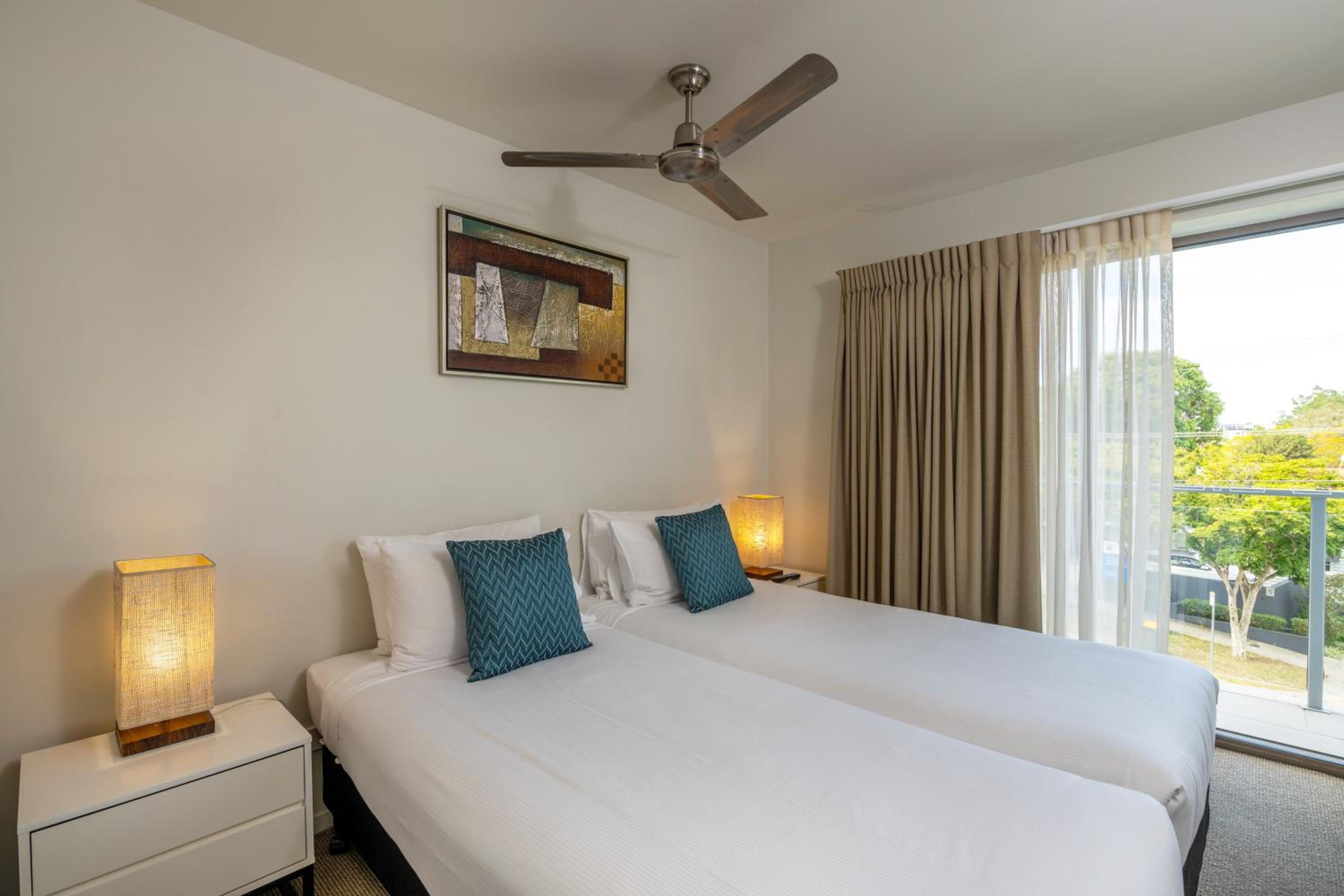 Two-Bedroom Apartment - Photo 10