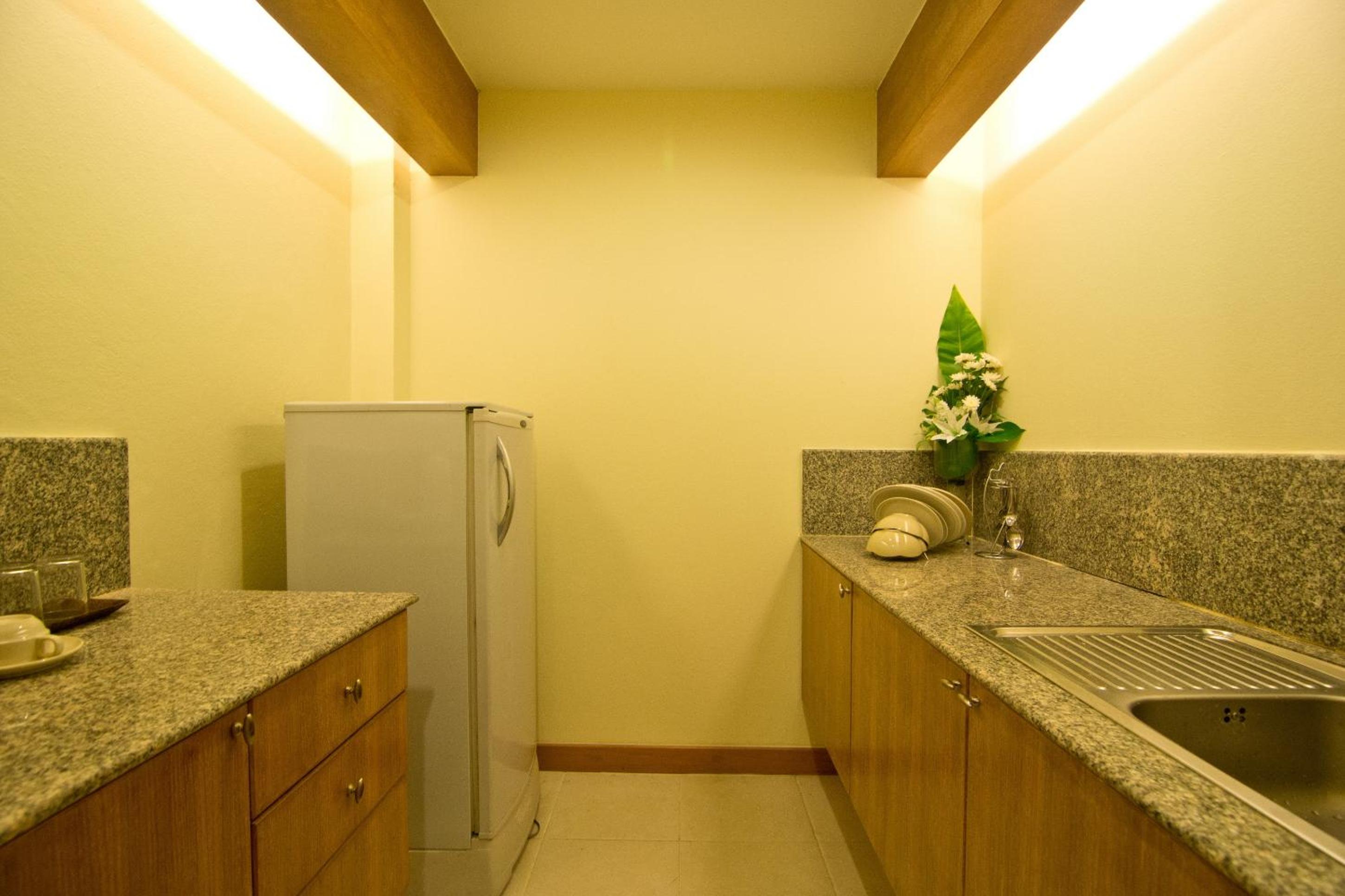 Studio Suite - Photo 4