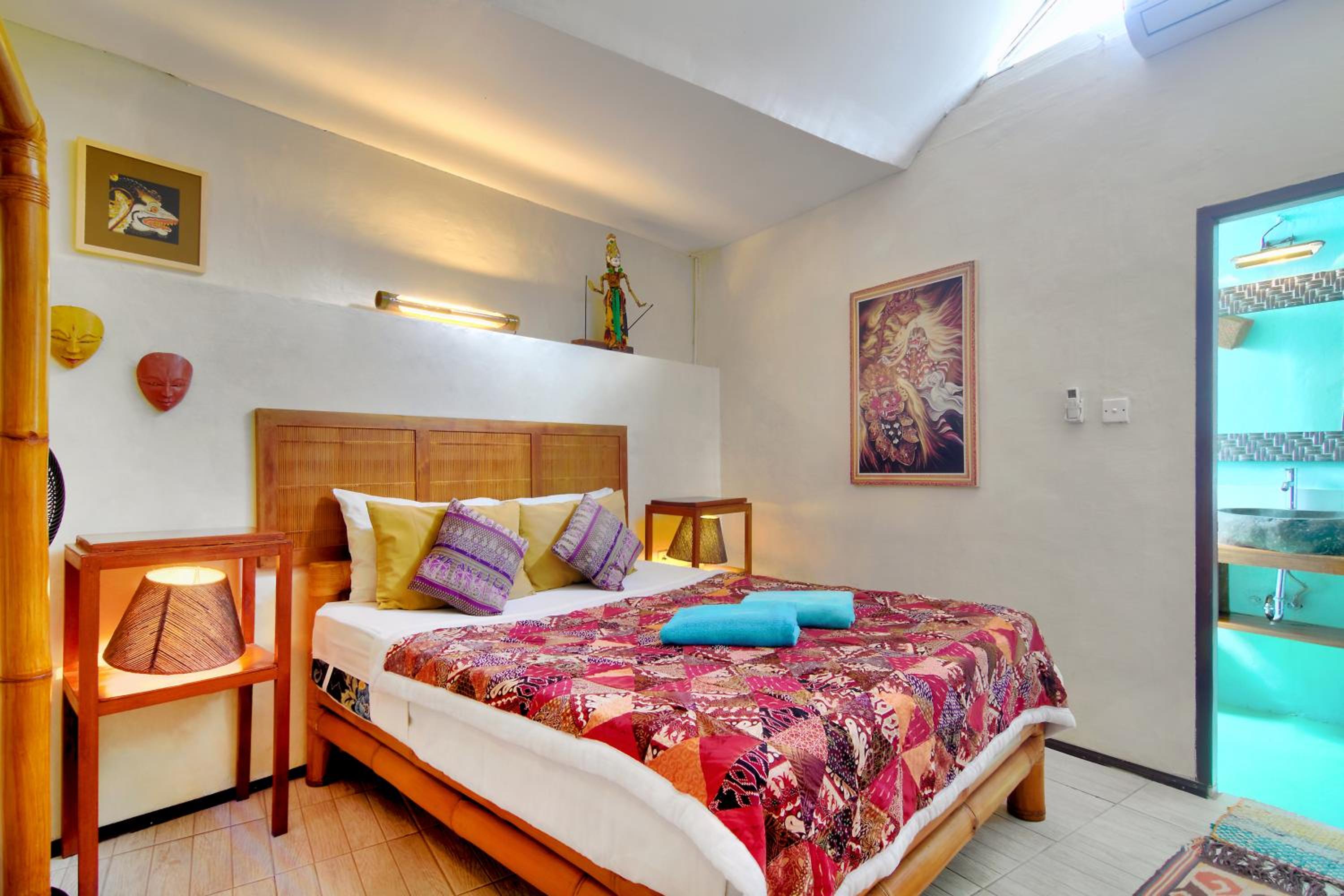 Double Room with Private Bathroom - Photo 1