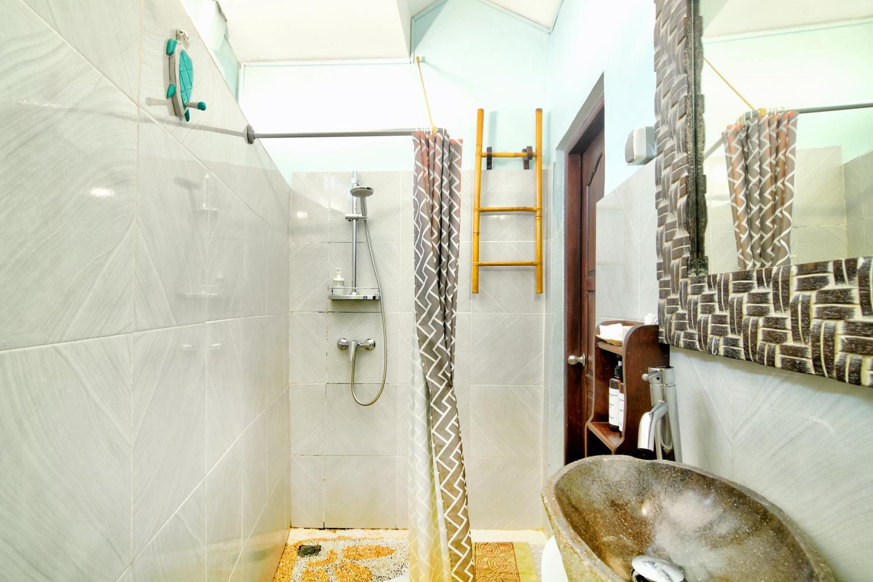 Triple Room with Private Bathroom photo 3