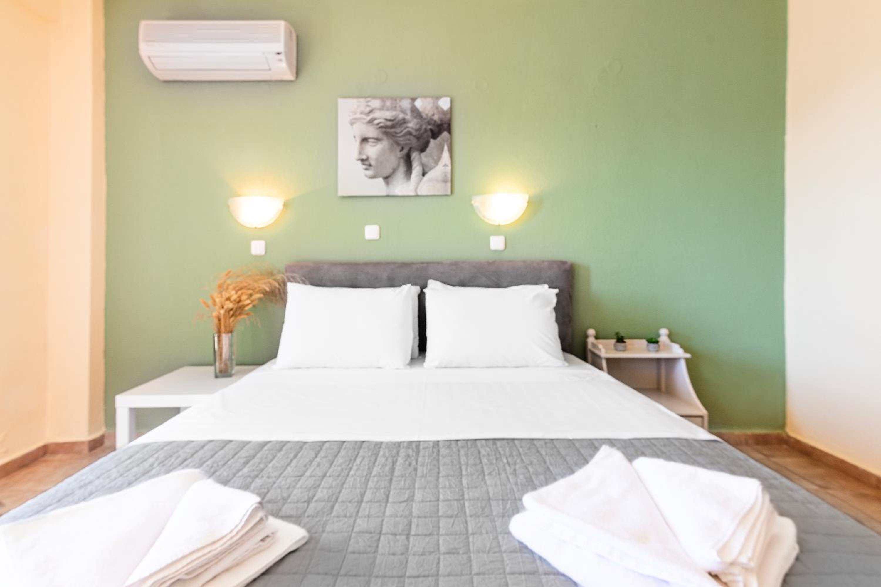 Double Room with Sea View - Photo 1