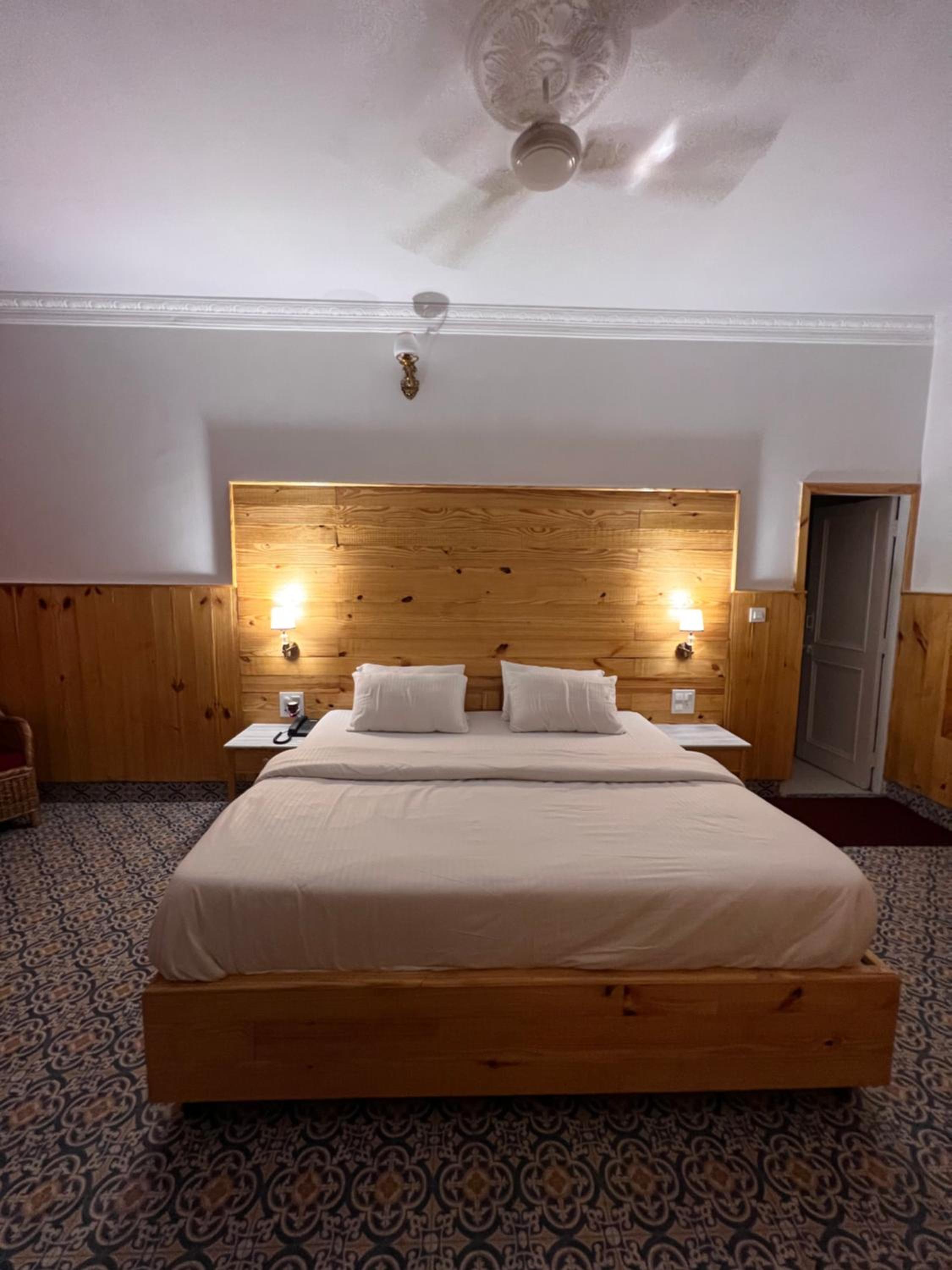 Deluxe Double Room - Photo 5