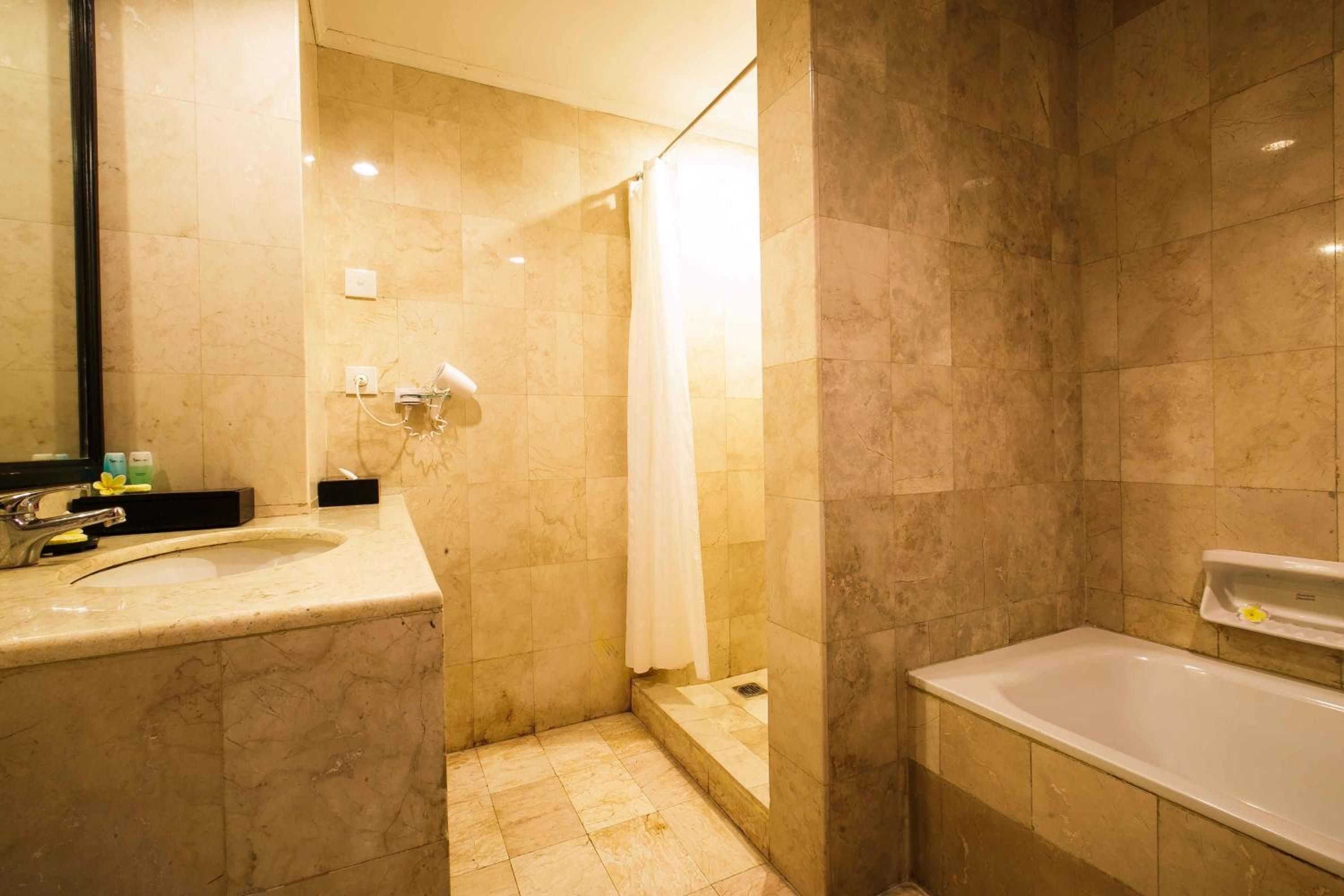 Super Deluxe Double/Twin Room with Pool View at Ground Floor photo 3