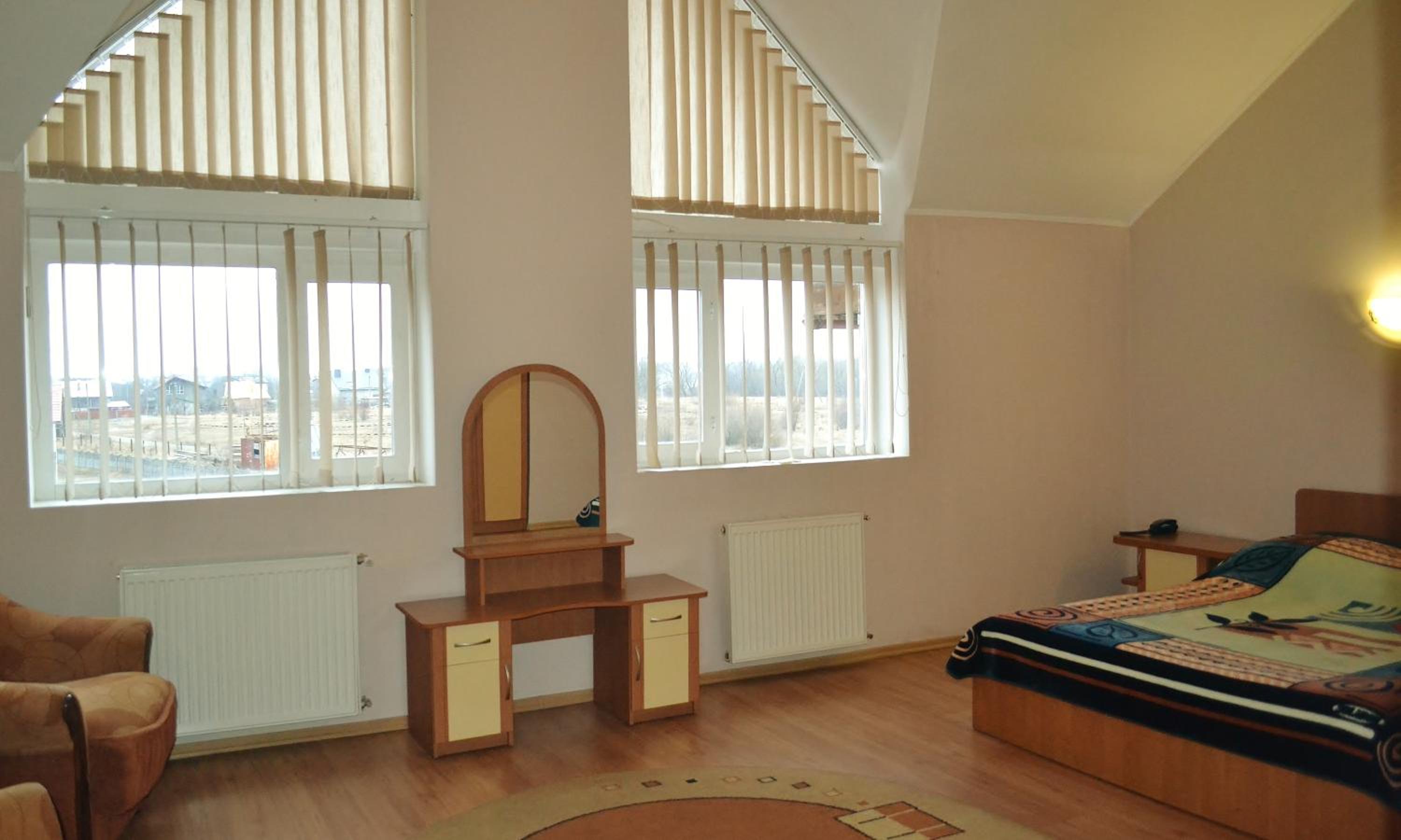 Large Twin Room photo 2
