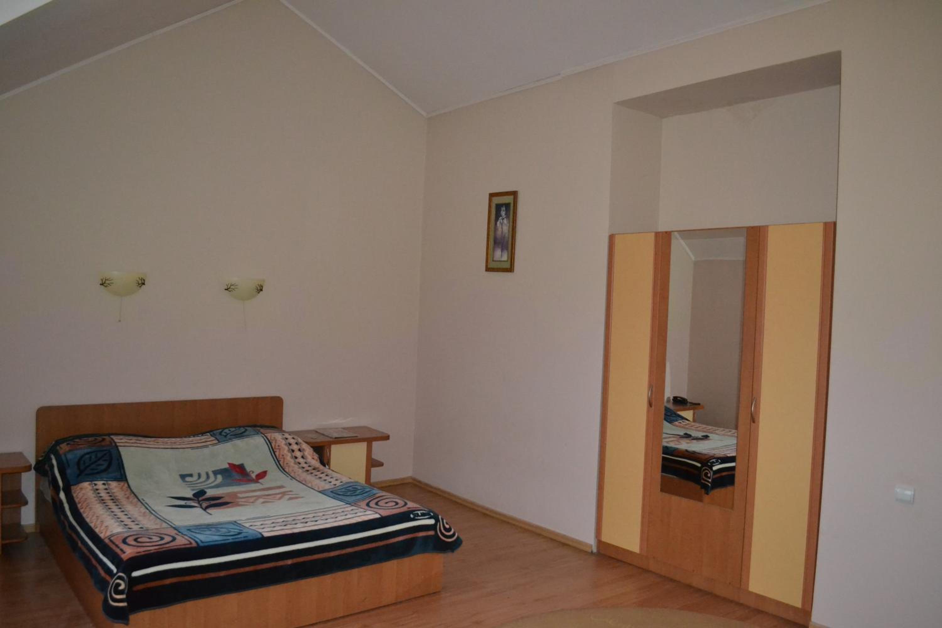 Large Twin Room photo 3