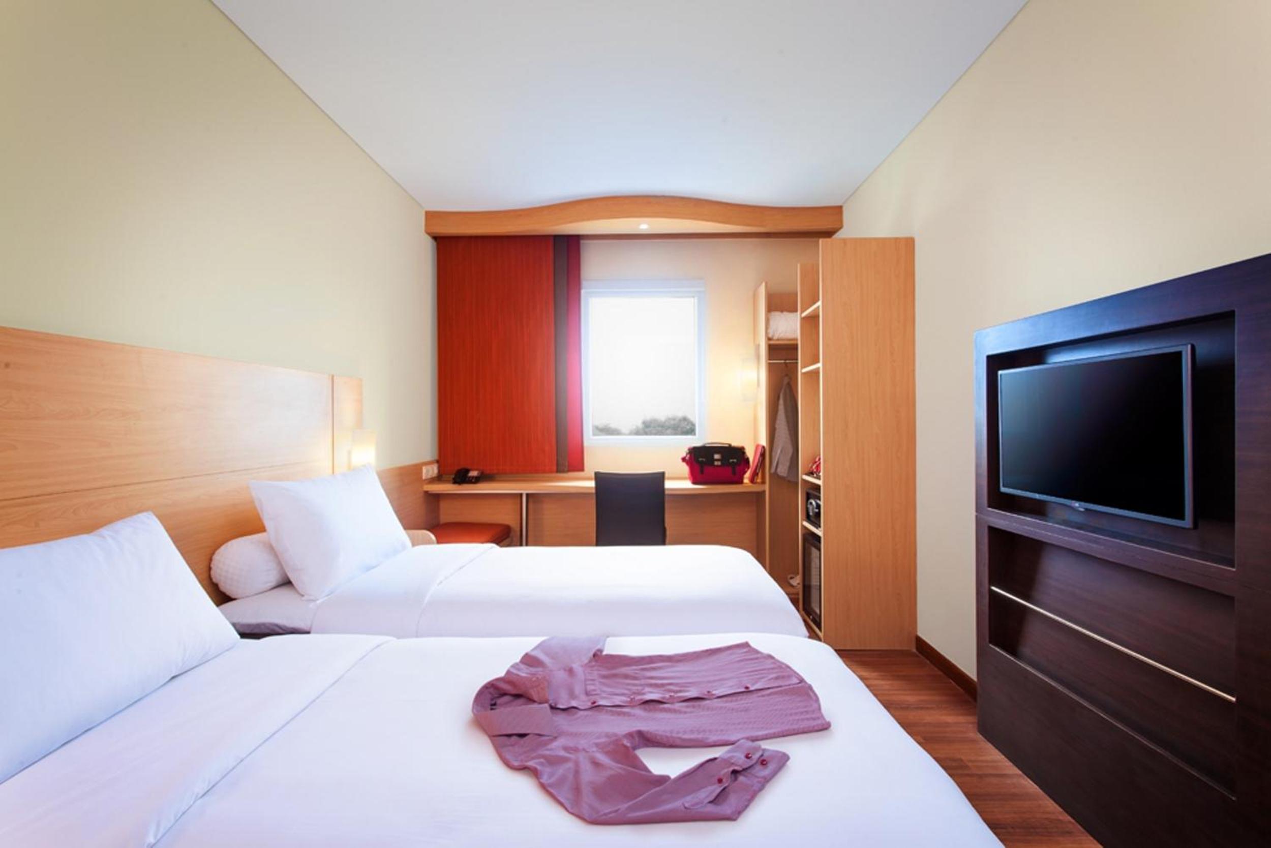 Standard Twin Room photo 3