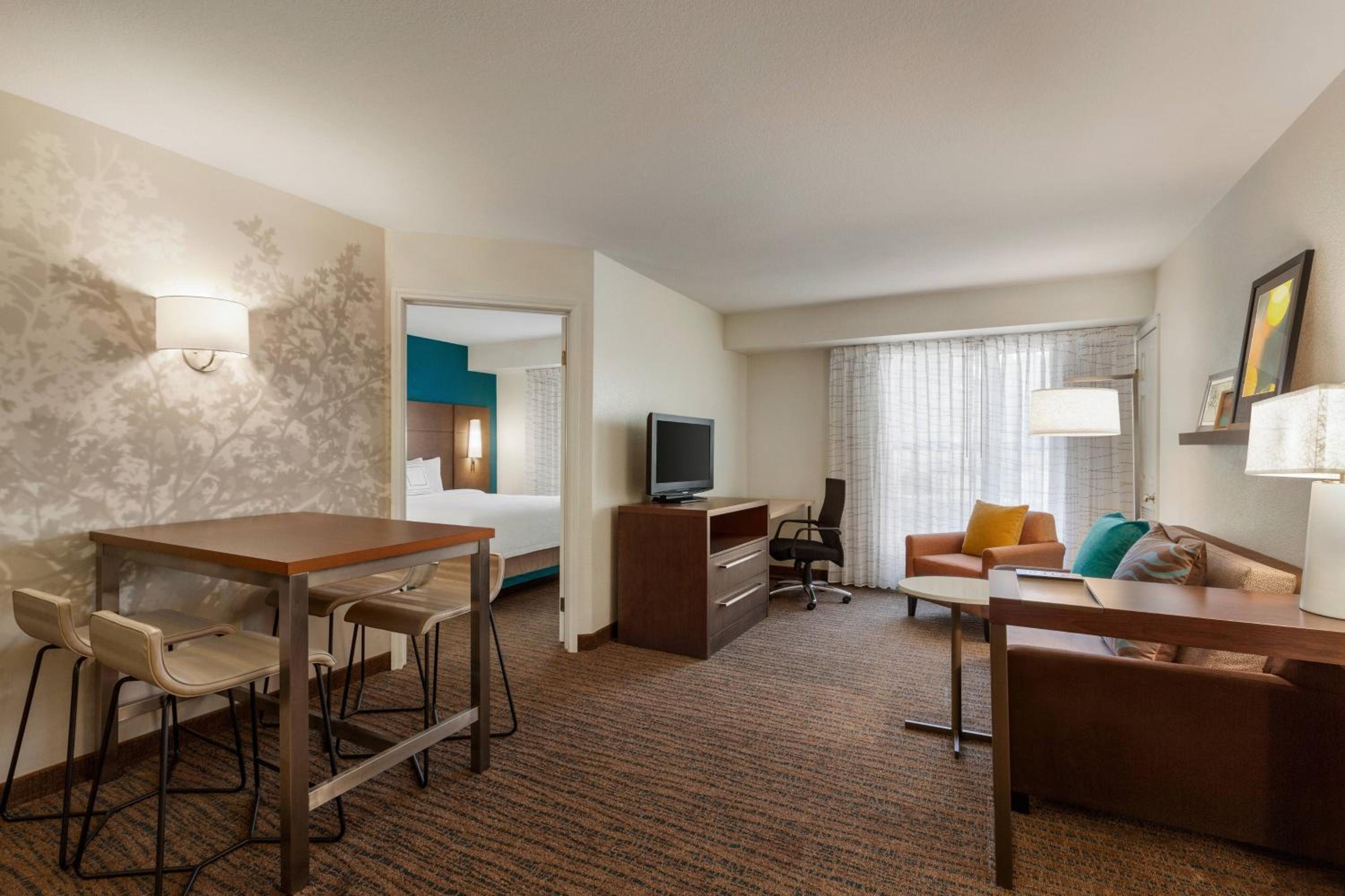Two-Bedroom Two-Room Suite - Photo 1