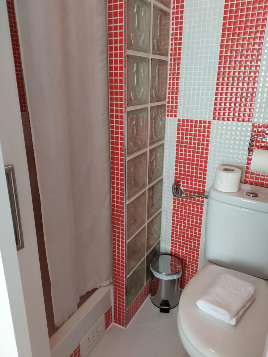 Small Double Room - Photo 2