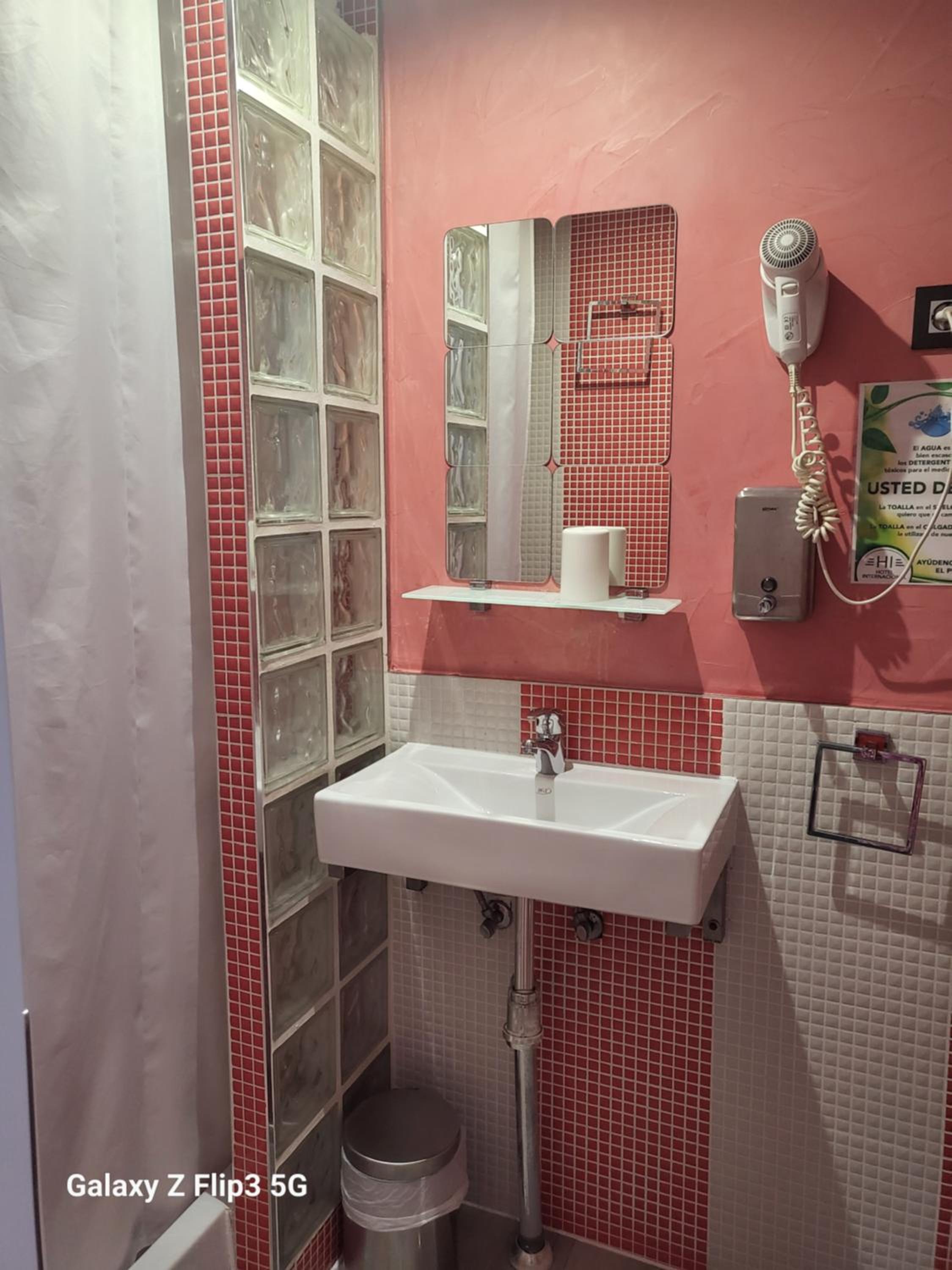 Garret Double Room - Photo 24