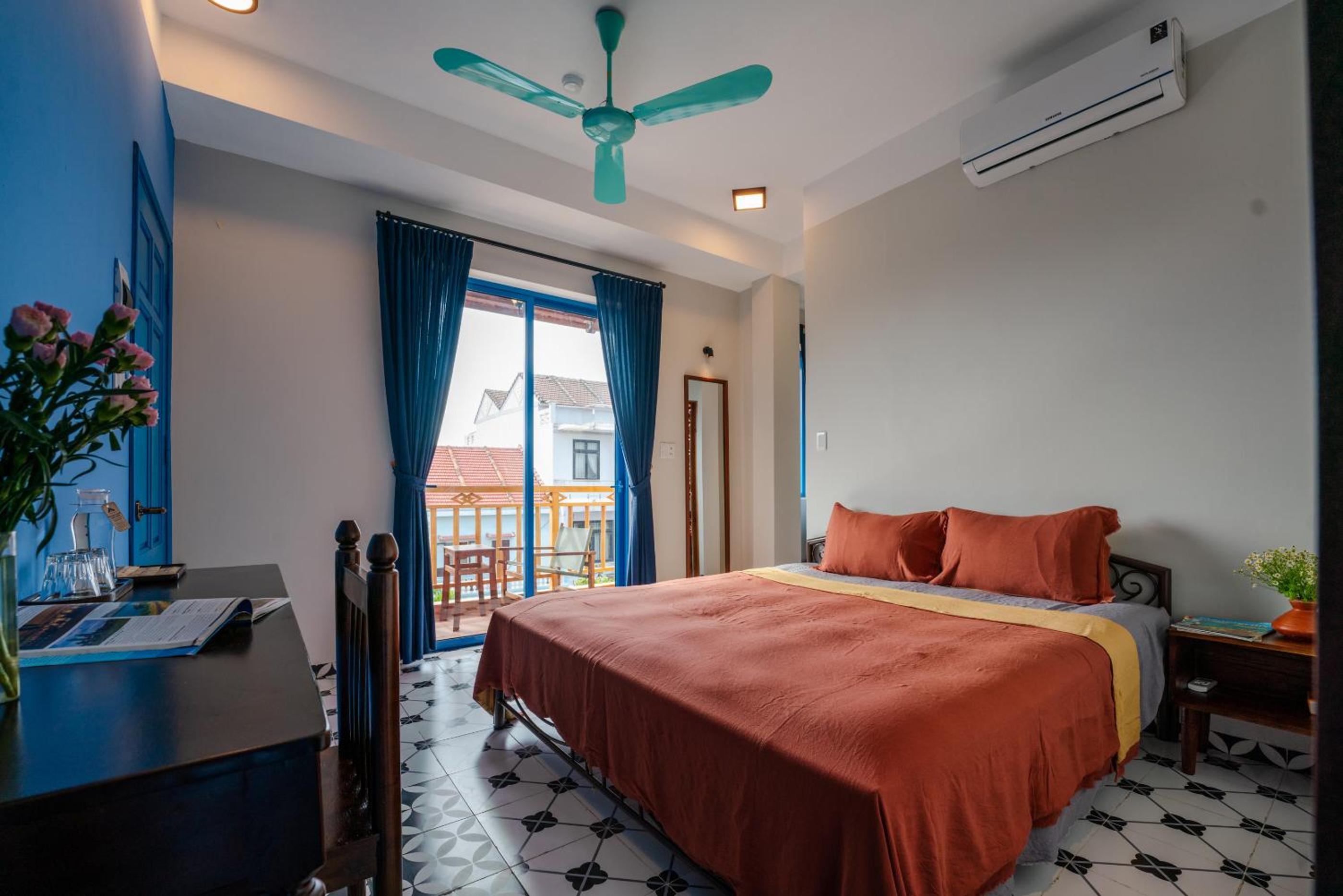 Deluxe Double Room with Balcony