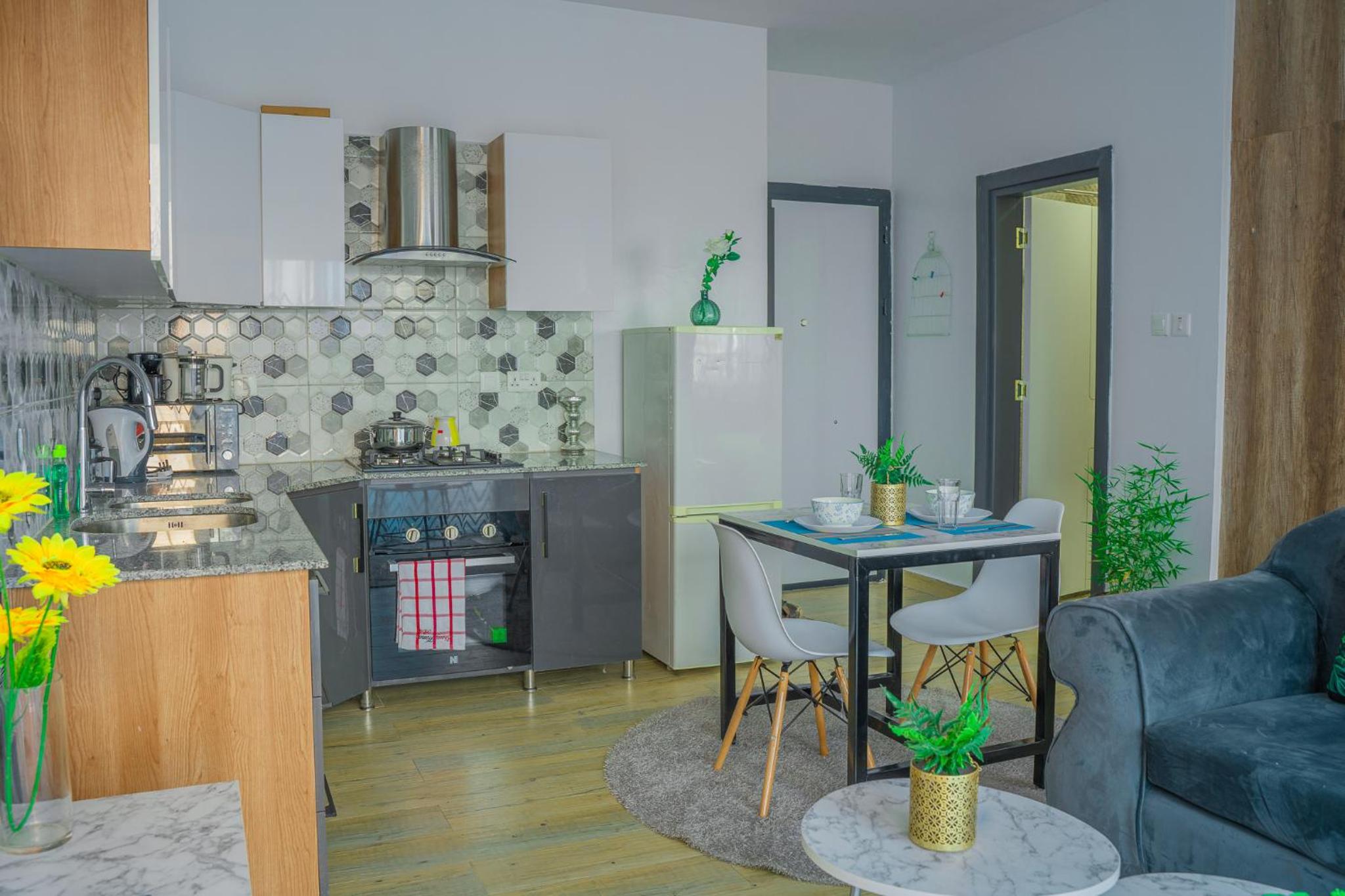 Studio with Balcony - Photo 3