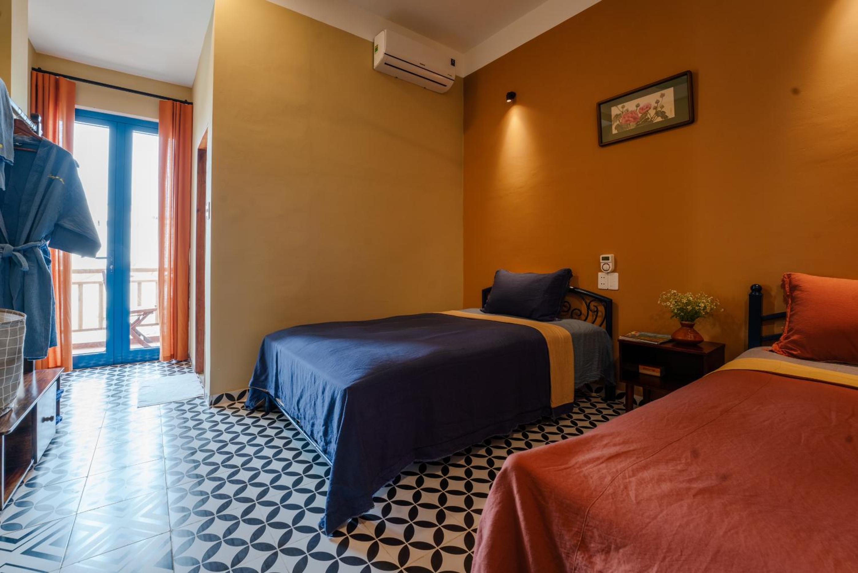 Triple Room with Balcony