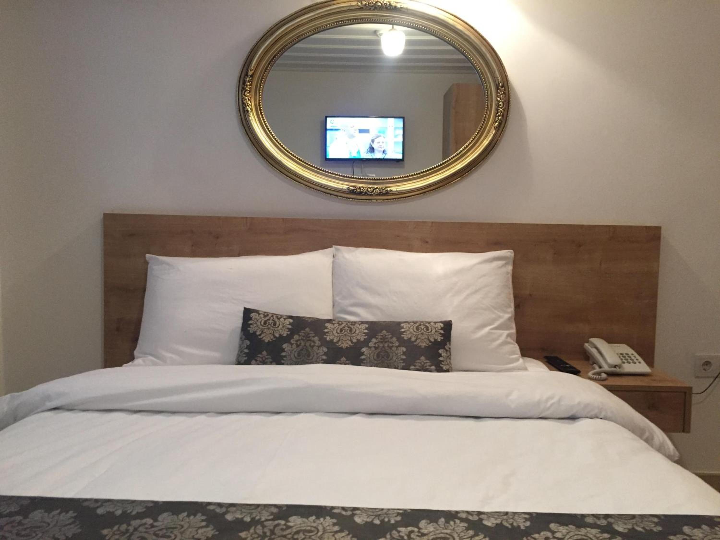 Economy Double Room photo 3