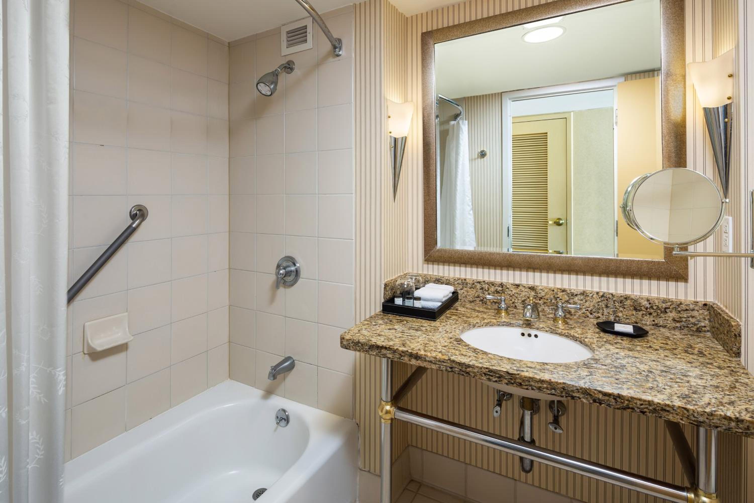 Standard Double Room - Photo 5