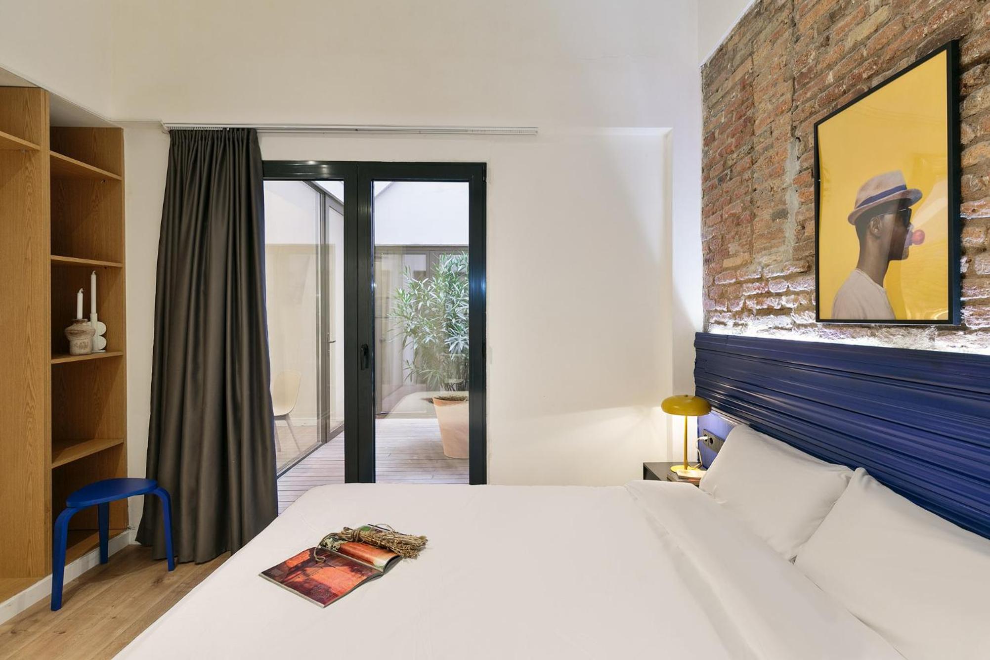 Double Room - Photo 7
