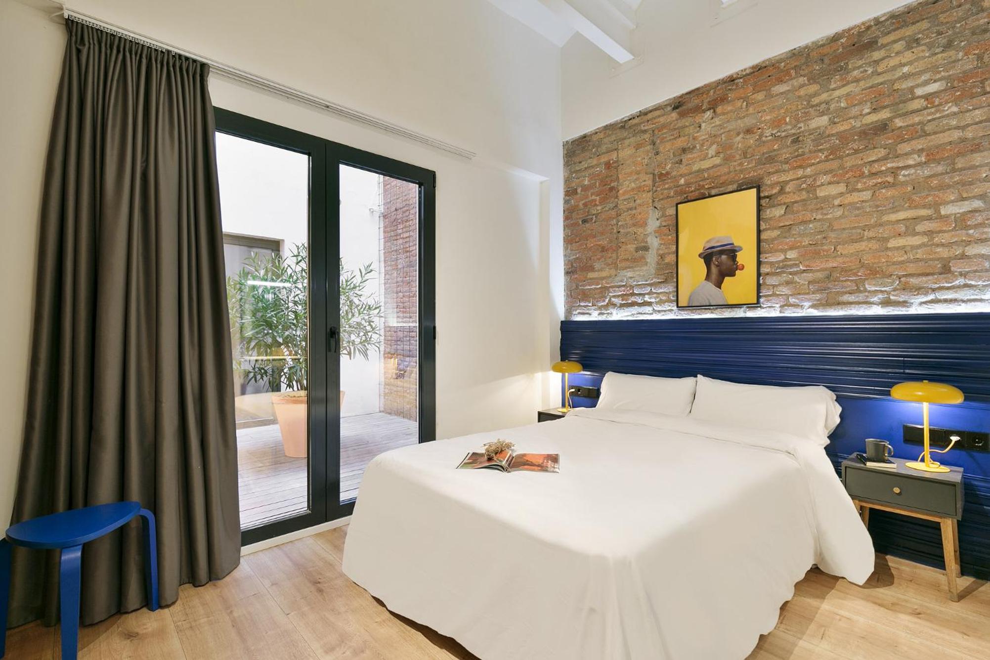 Double Room - Photo 5