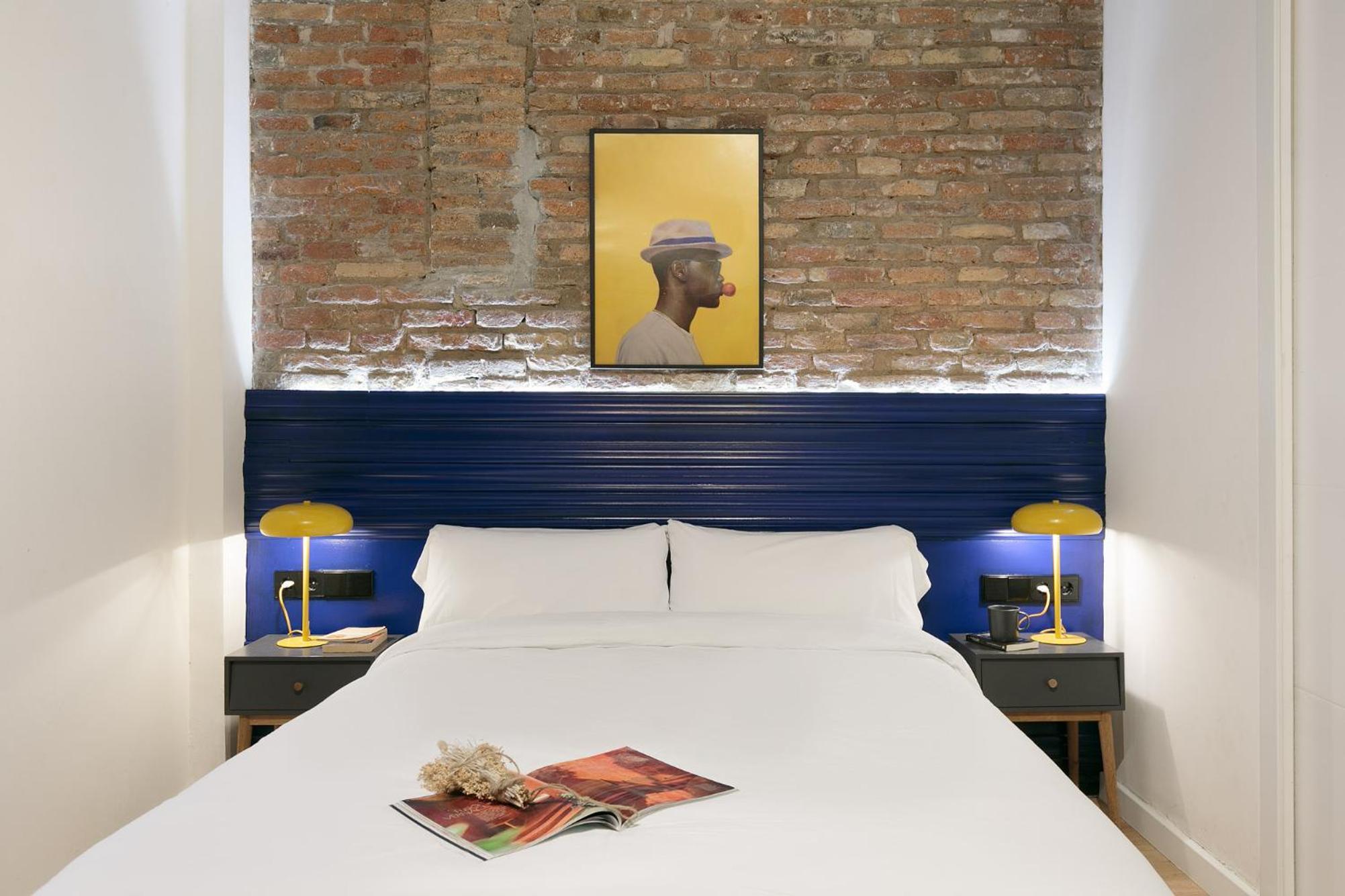 Double Room - Photo 9