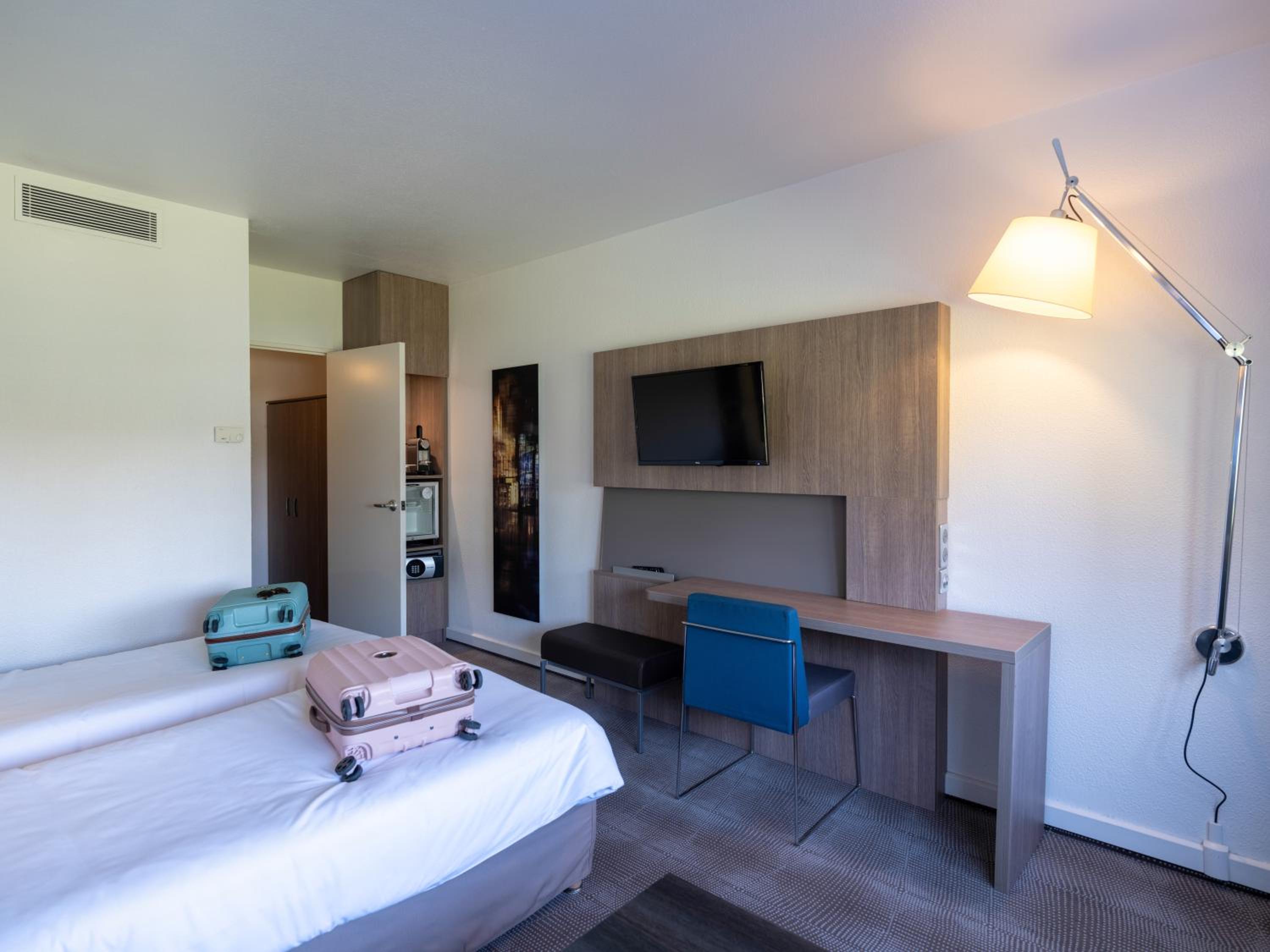 Superior Double Room with Sofa - Photo 4