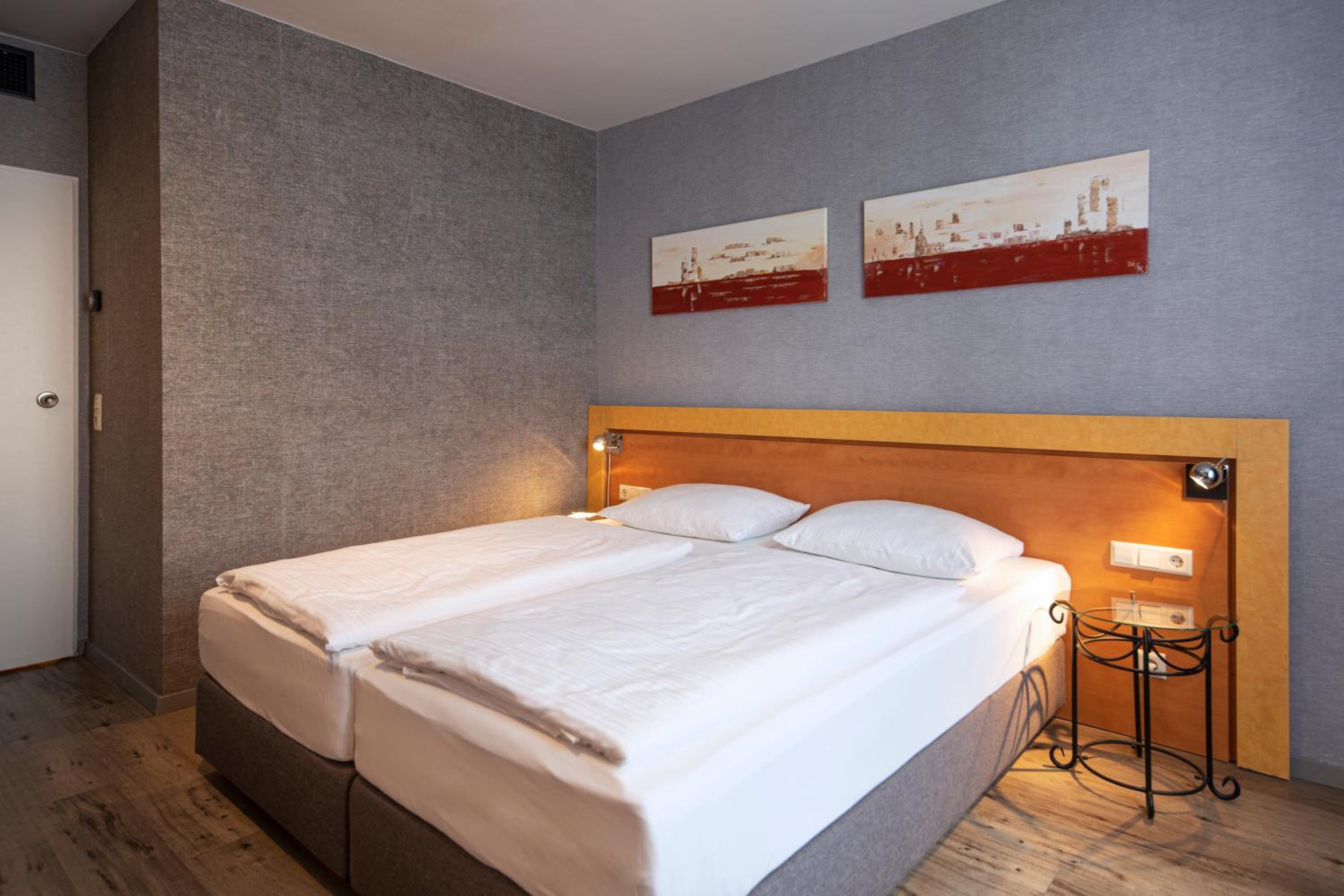 Business Double Room - Photo 4