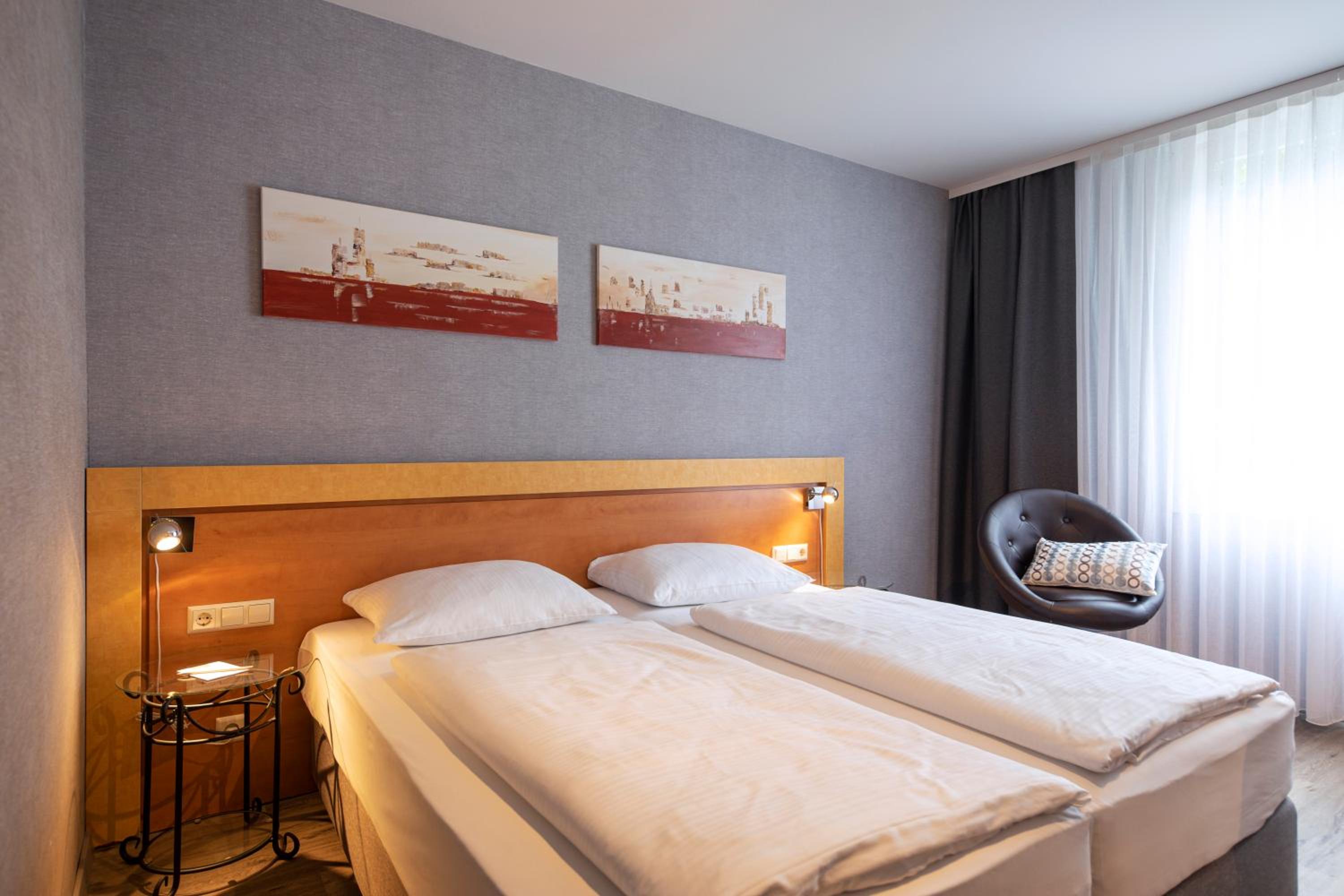 Business Double Room - Photo 9