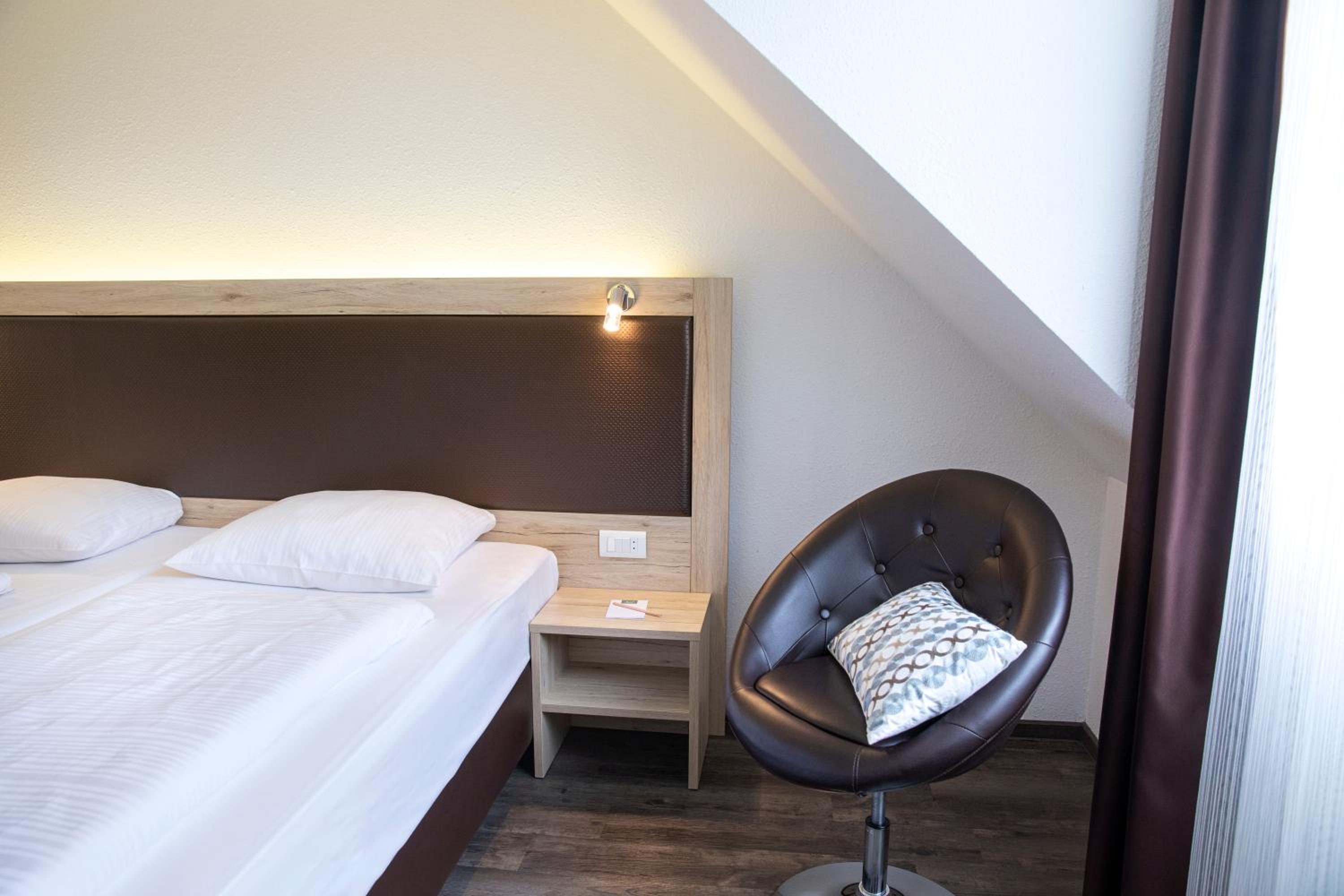 Superior Double Room - Photo 12