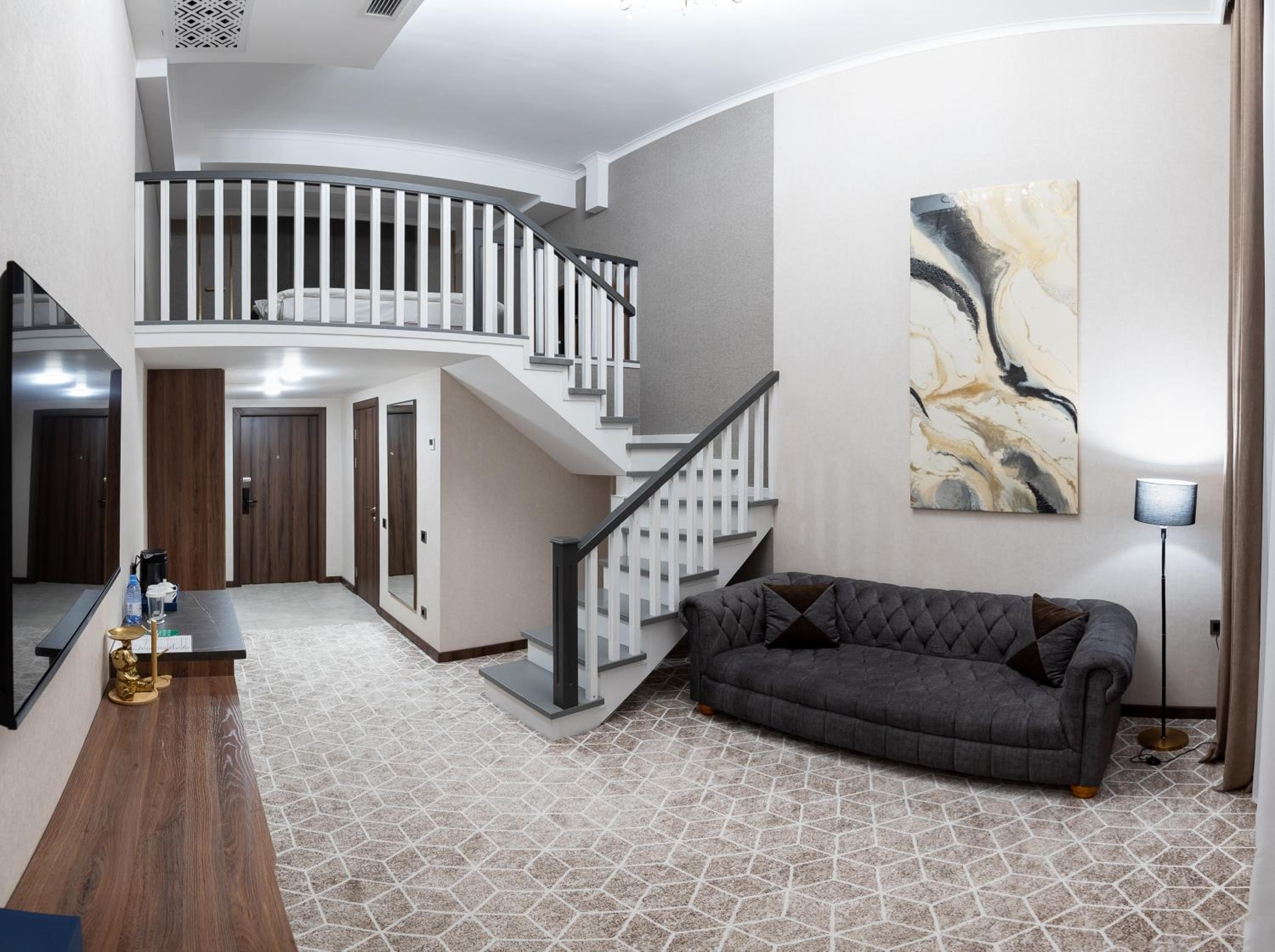 Family Room photo 3
