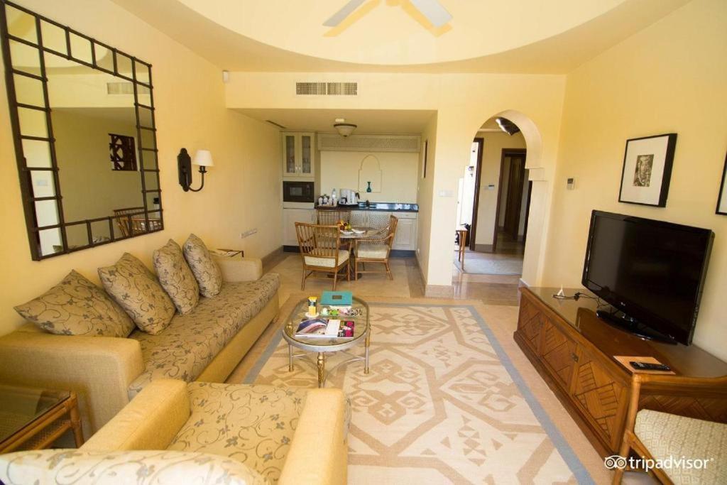 Chalet Palm View- Egyptians and Residents only