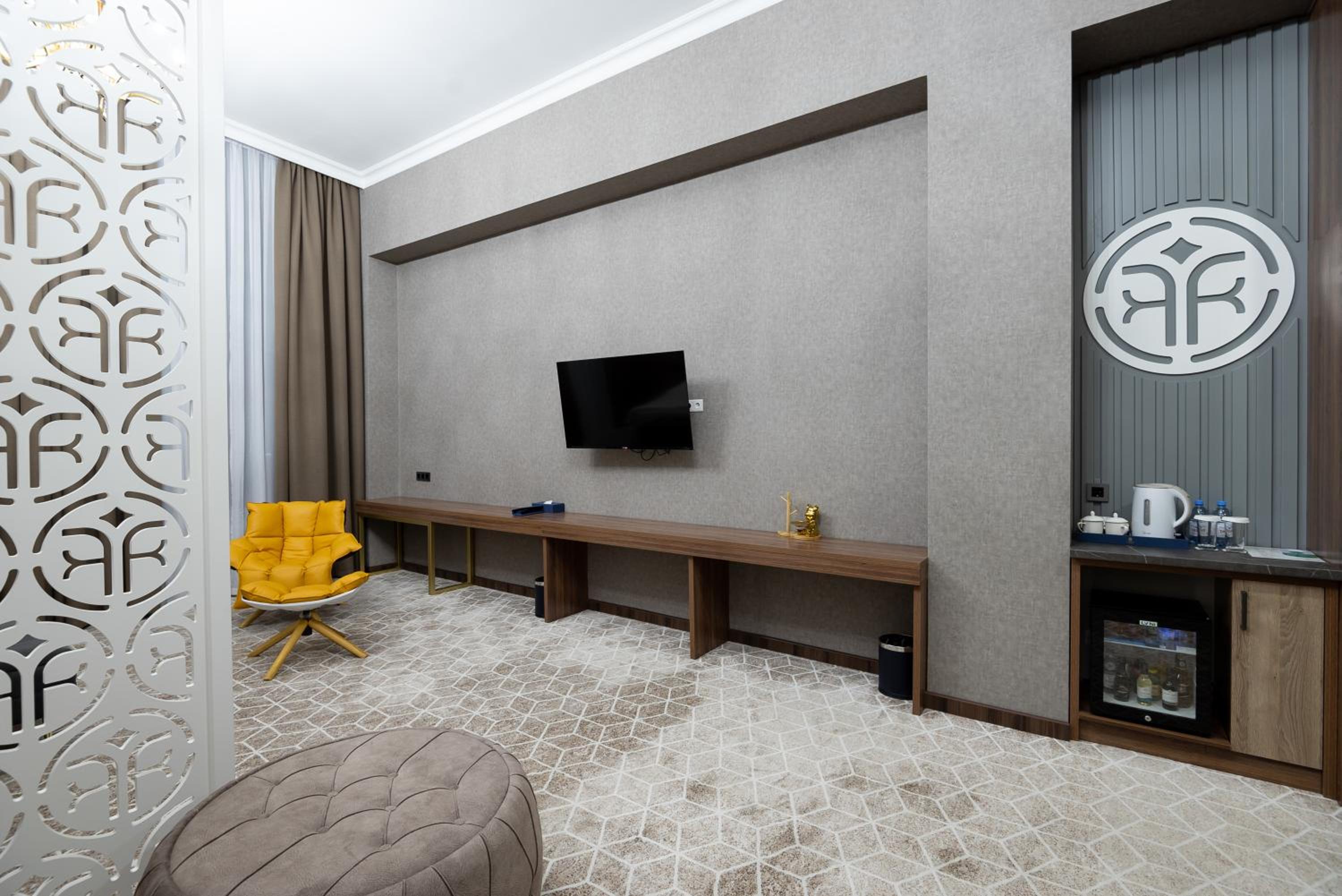 Executive Suite photo 3